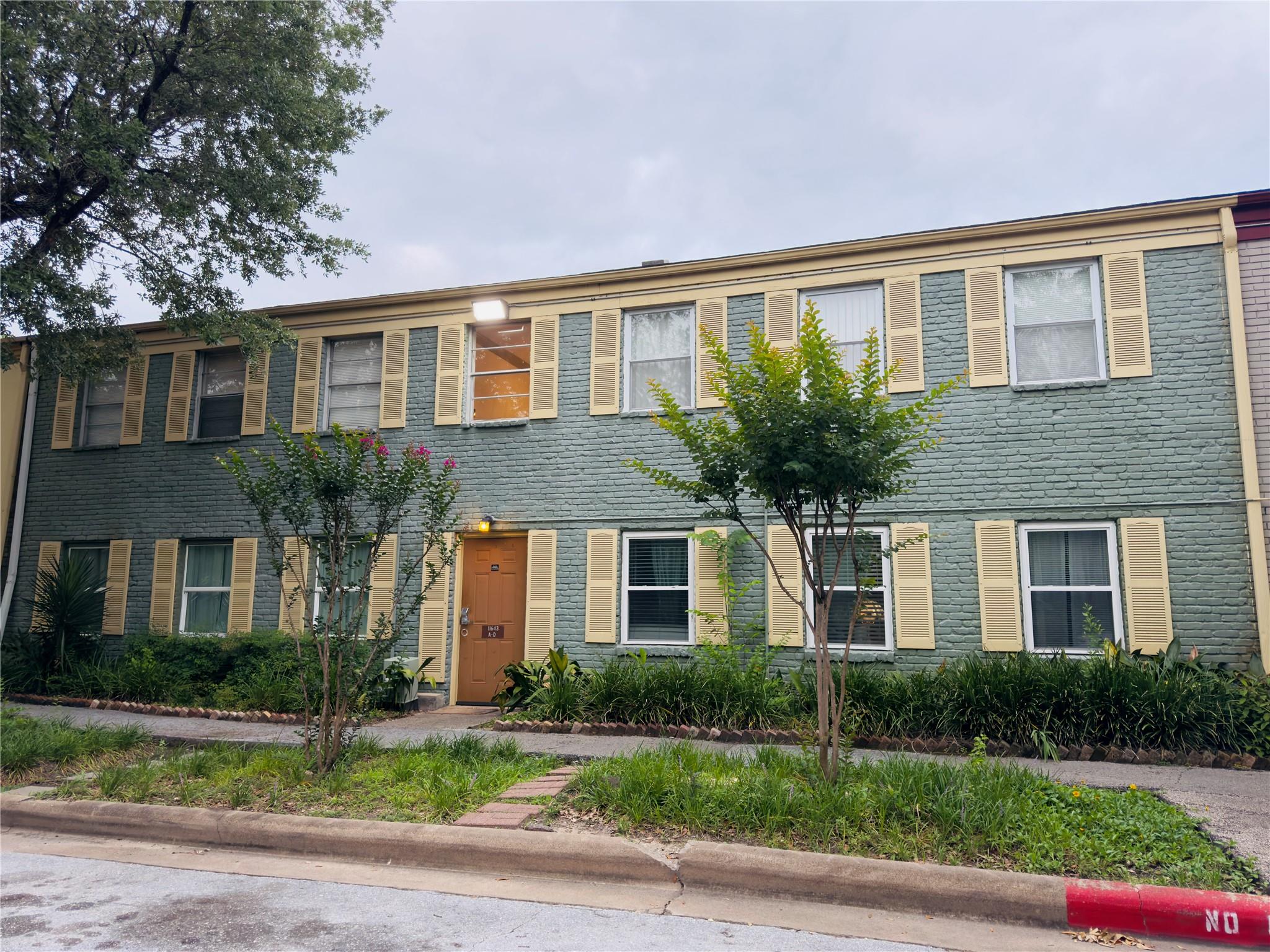 11643 Chimney Rock Road #B — photo