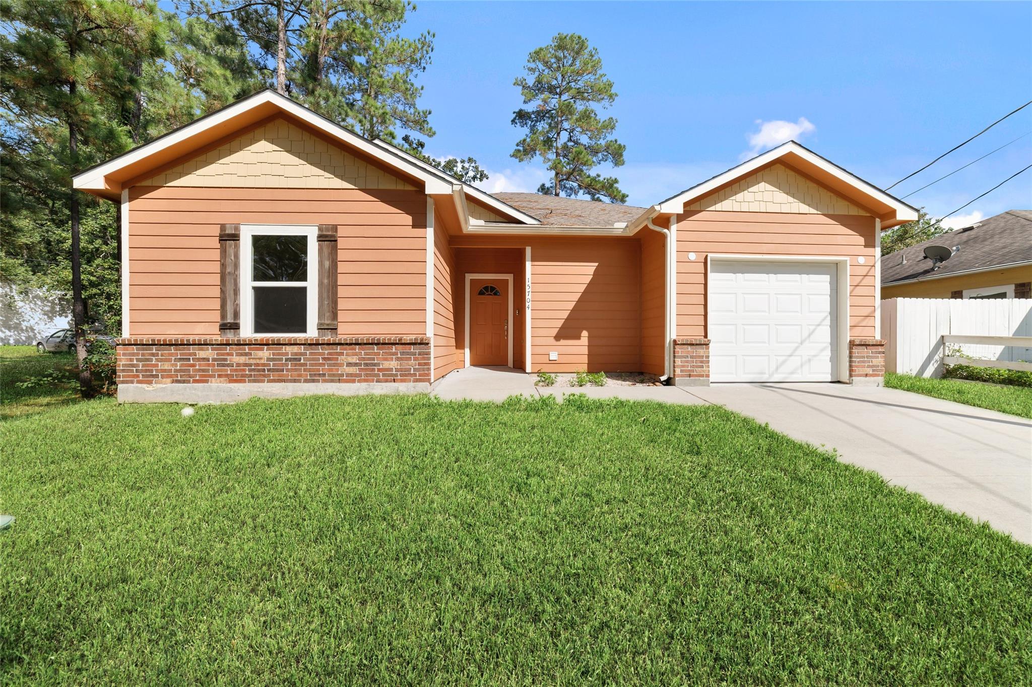 15704 Sycamore Drive — photo