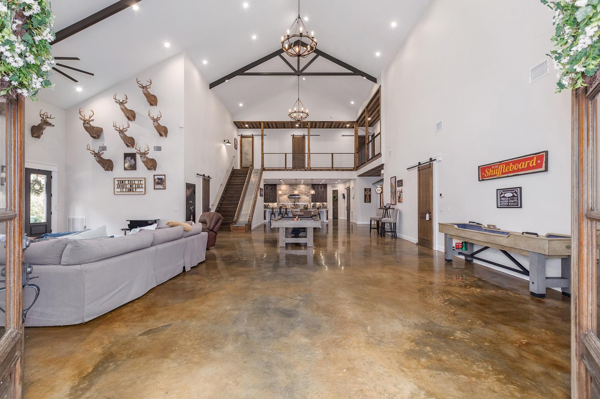 4868 FM 2497 — photo