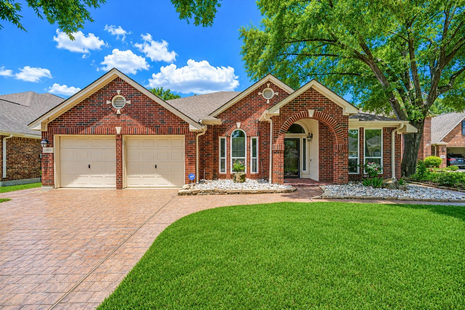 15831 Laurel Cove Cove — photo