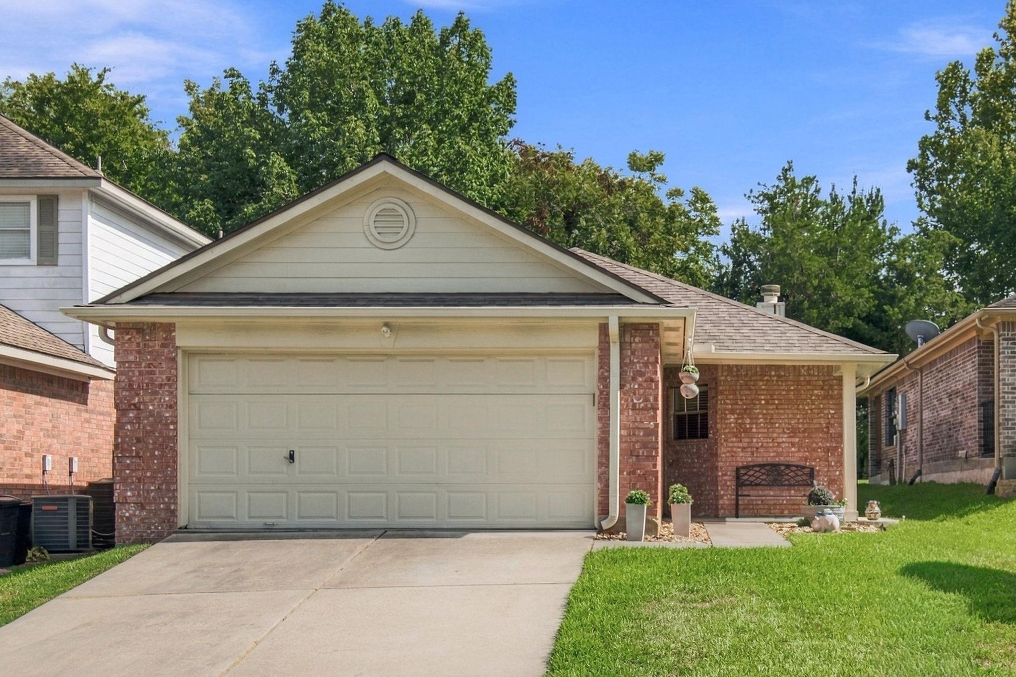 117 Harbour Town Circle — photo