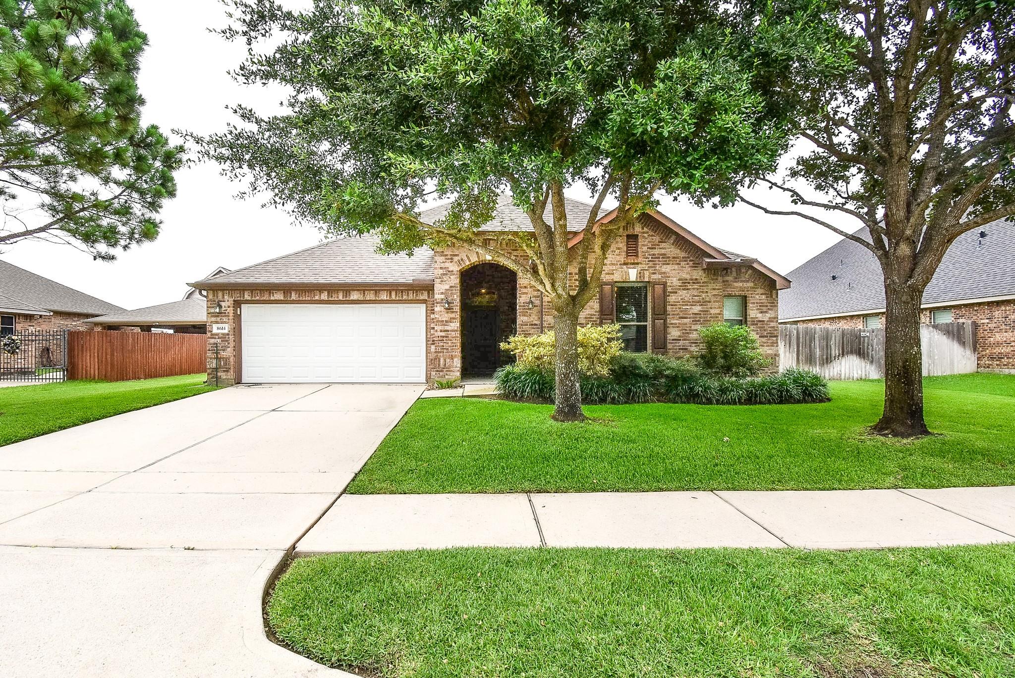 8614 Redstone Hills Drive — photo