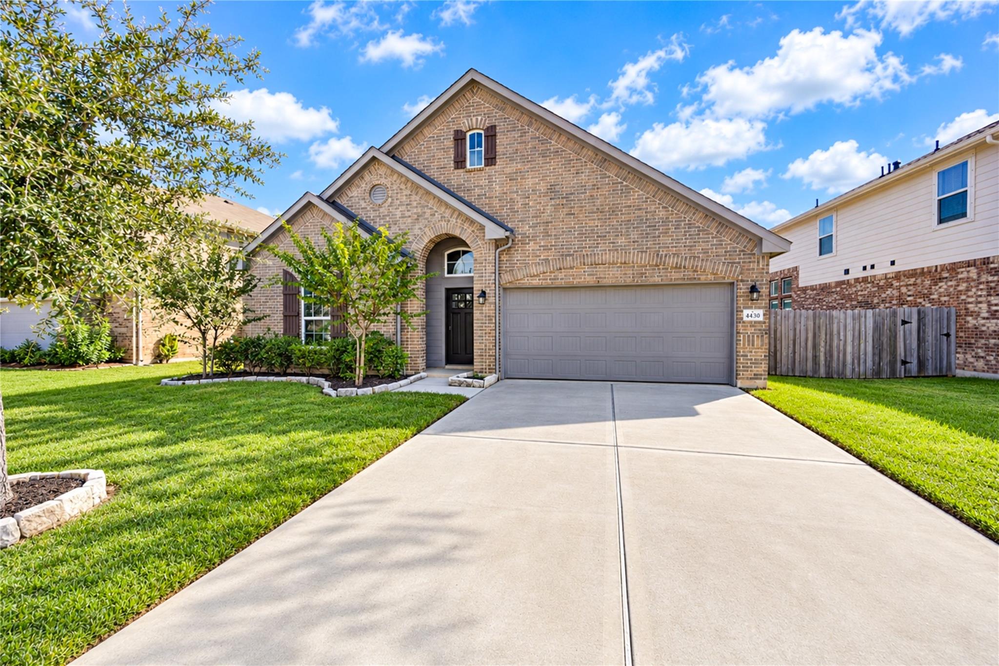 4430 Painted Bunting Lane — photo