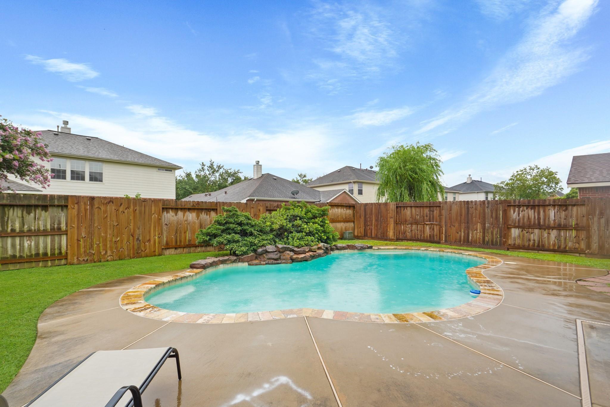 21535 Elm Hurst Lane — photo