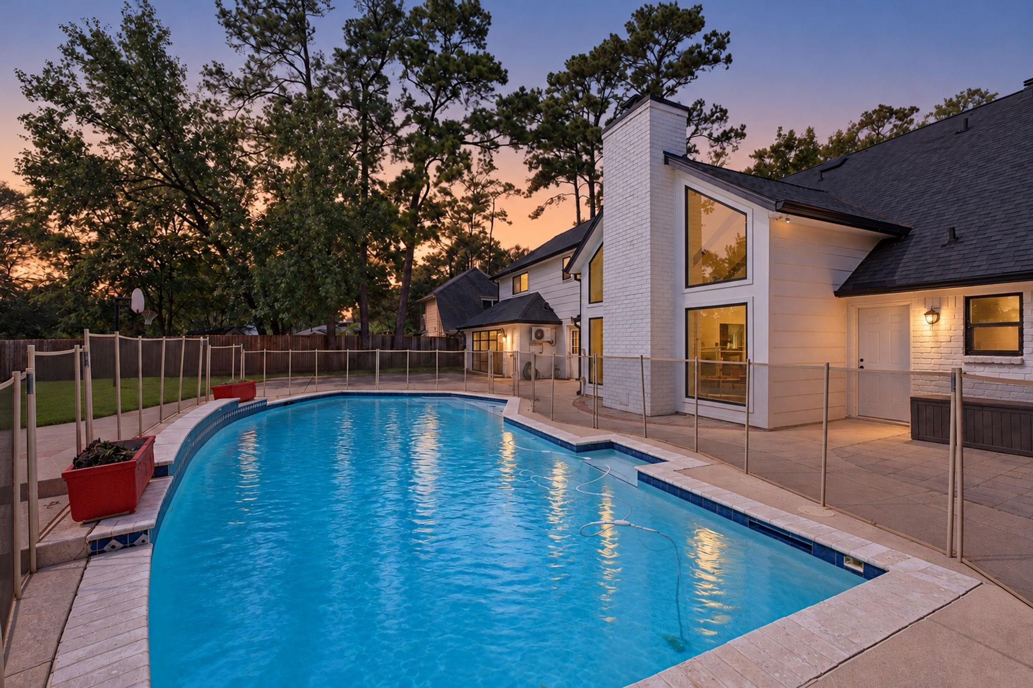 5911 Sandypine Court — photo