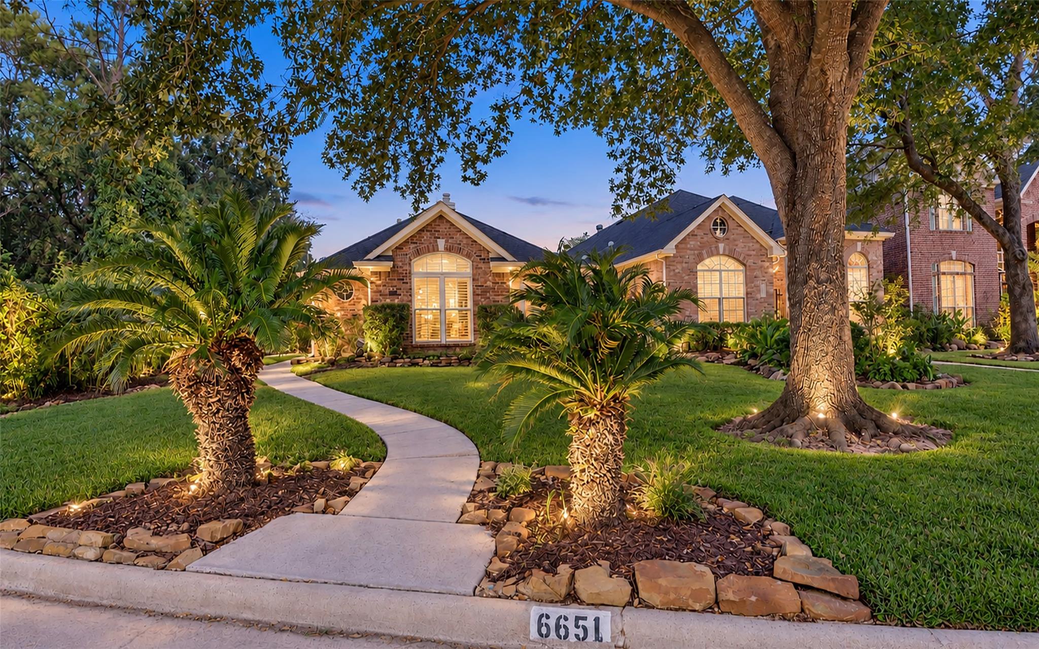 6651 Camptown Circle — photo