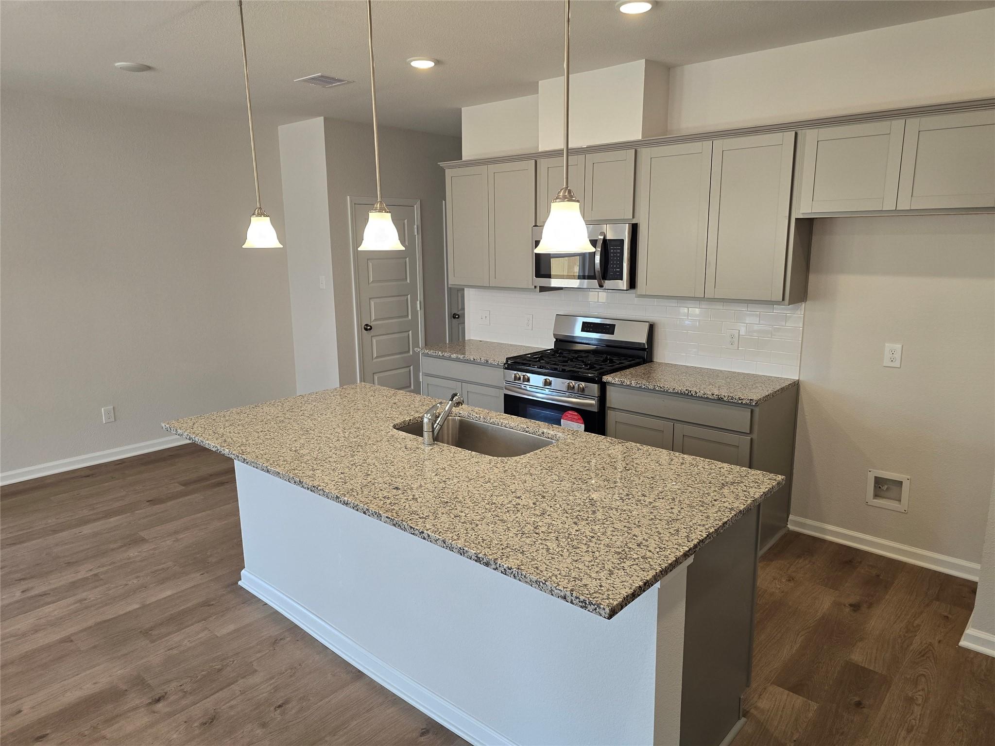1920 N Riverside Circle, Dayton, TX 77535 — photo 2