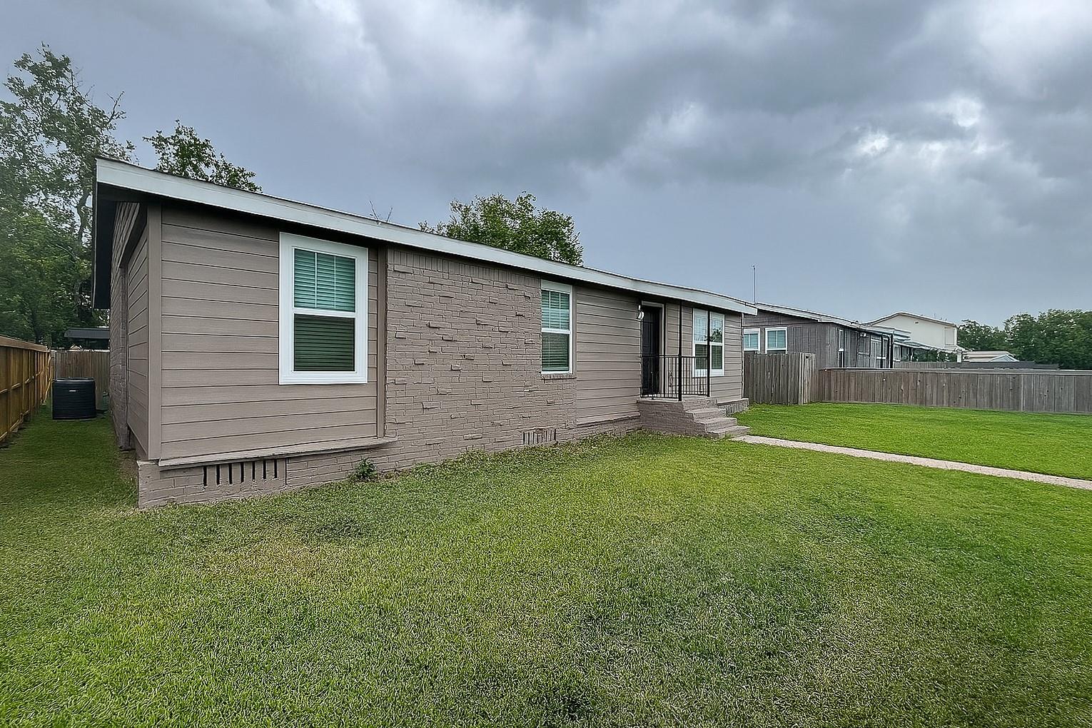 3 Becca Court #B — photo