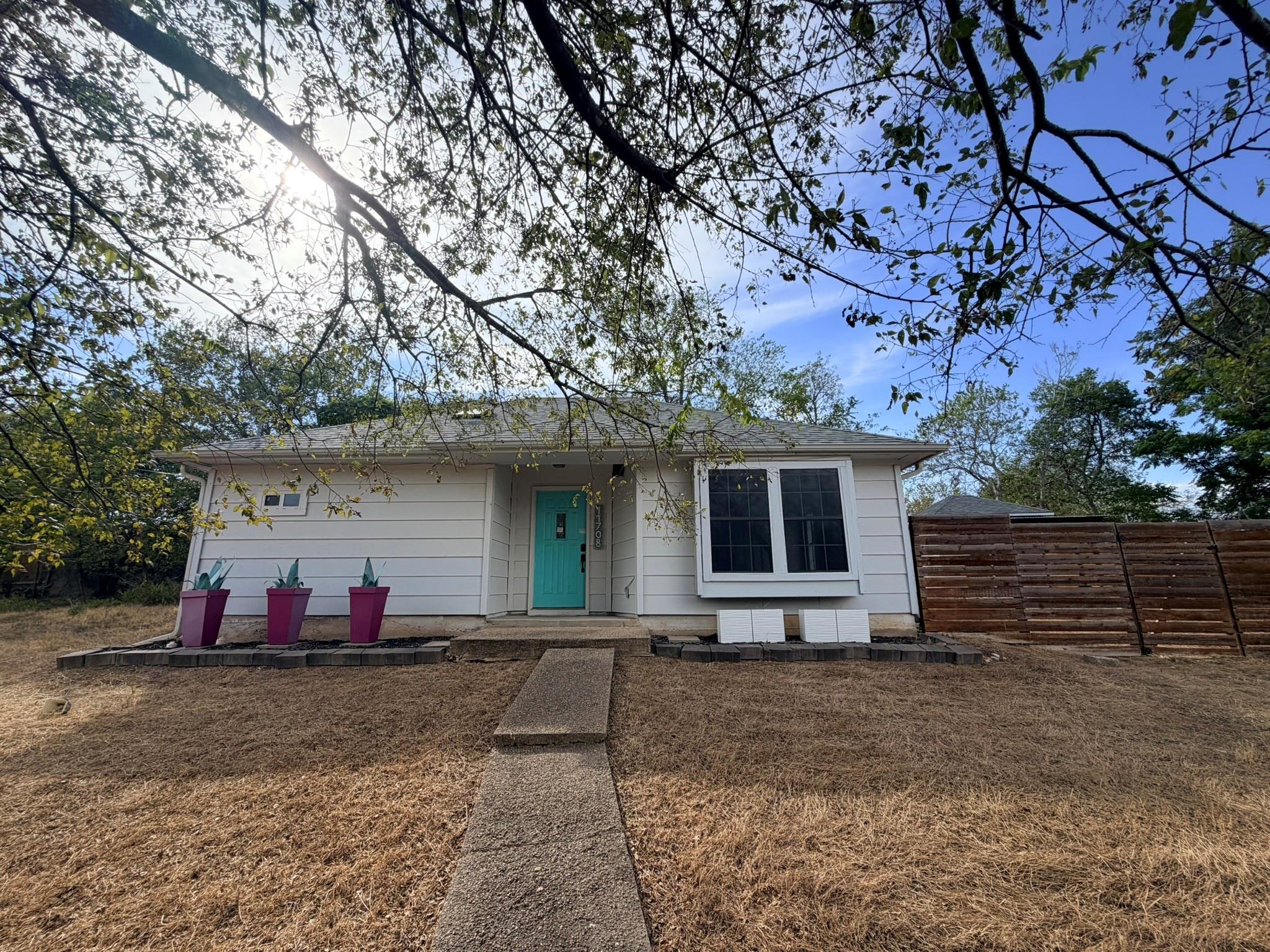 11708 Hornsby Street — photo