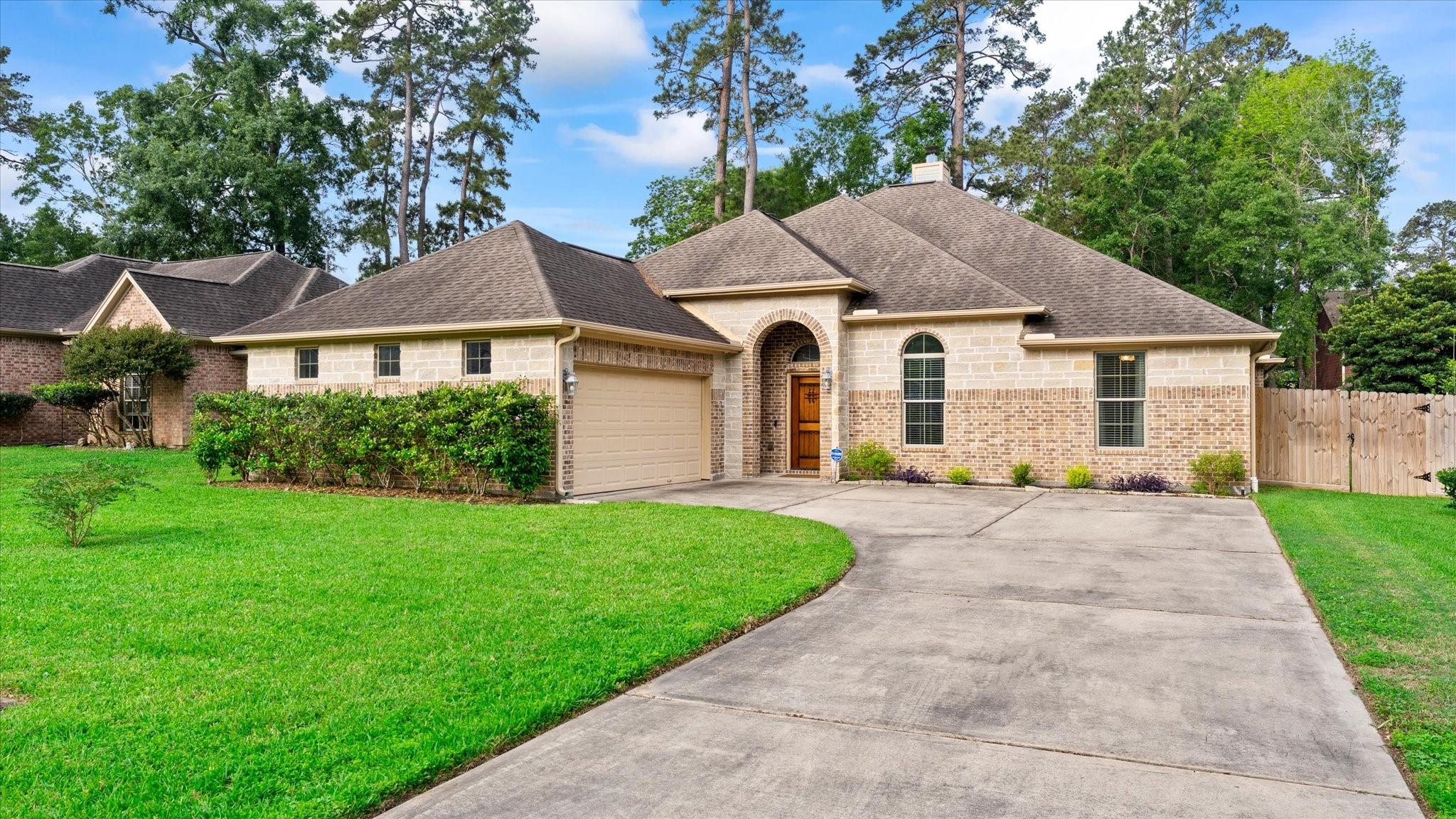 754 Forest Lane Drive — photo