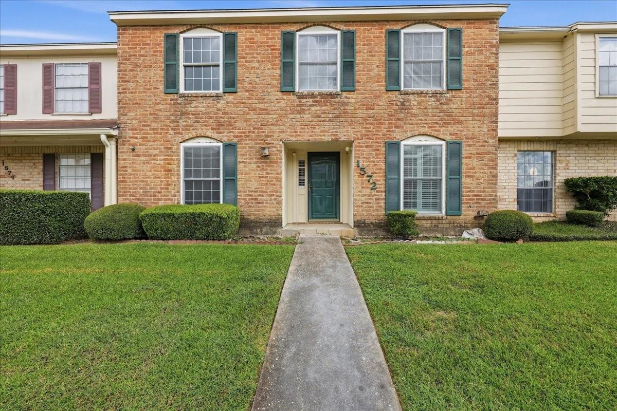 1572 Marshall Woods Drive — photo
