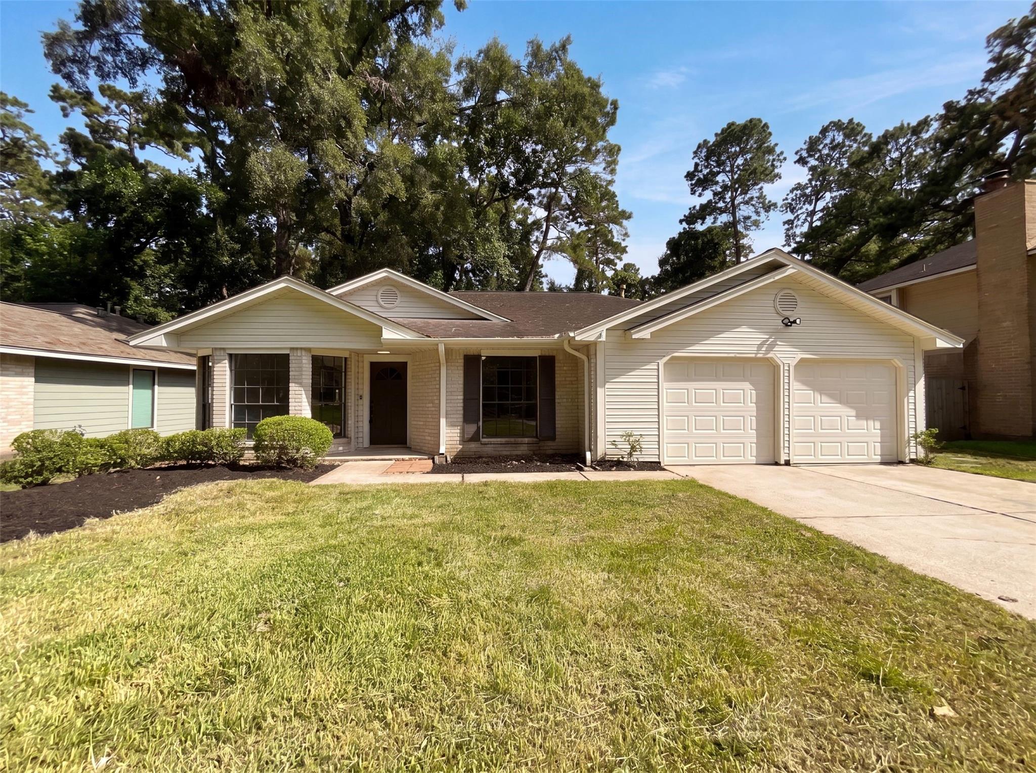 4911 Creek Shadows Drive — photo