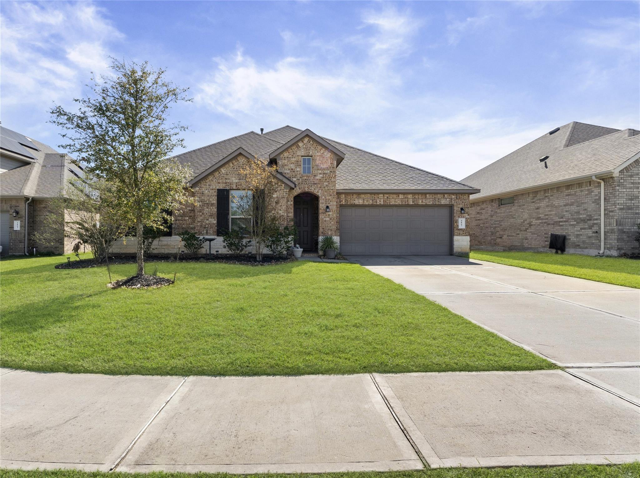 5807 Brimstone Hill Lane — photo