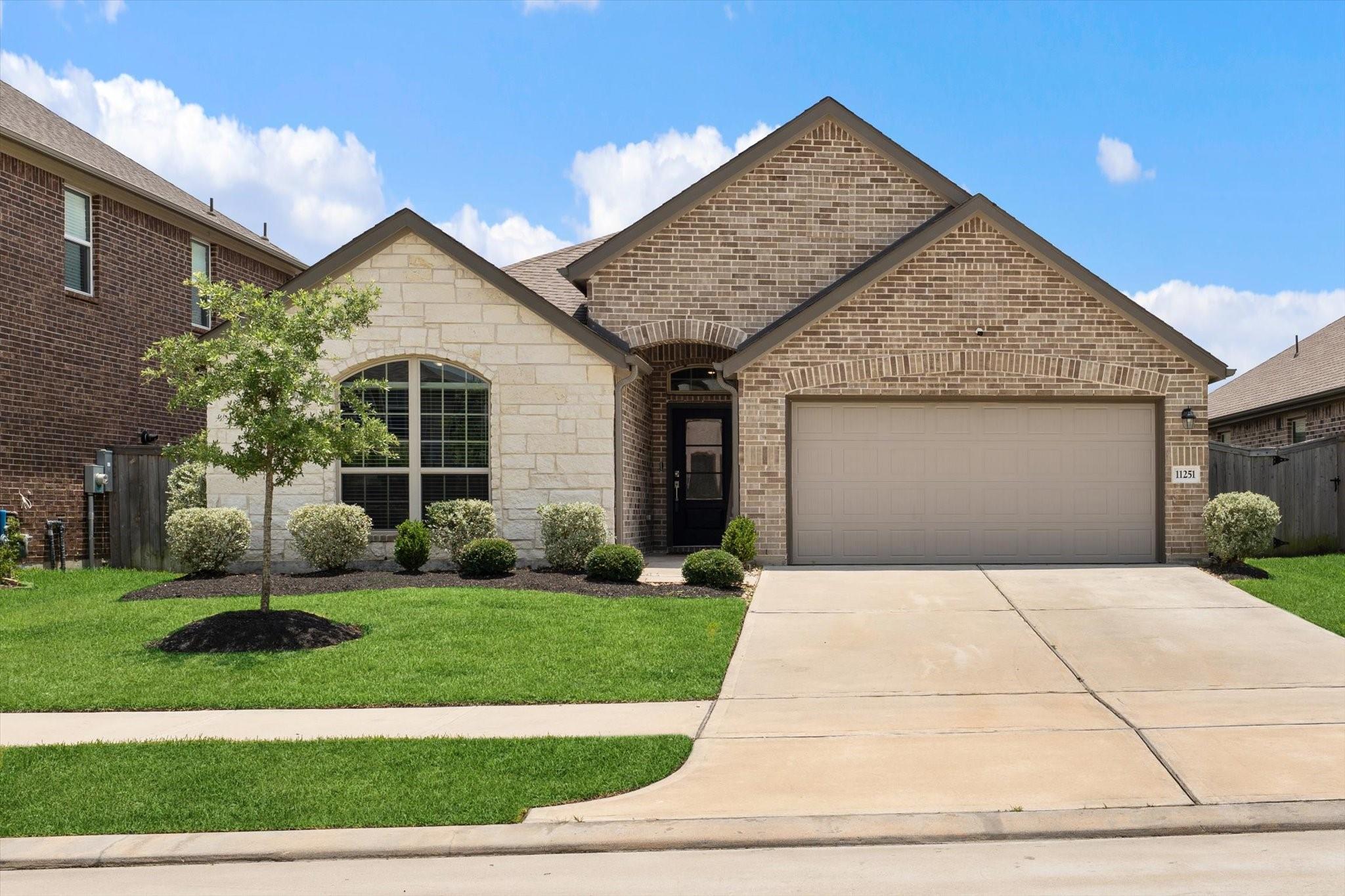 11251 Stirton Drive — photo