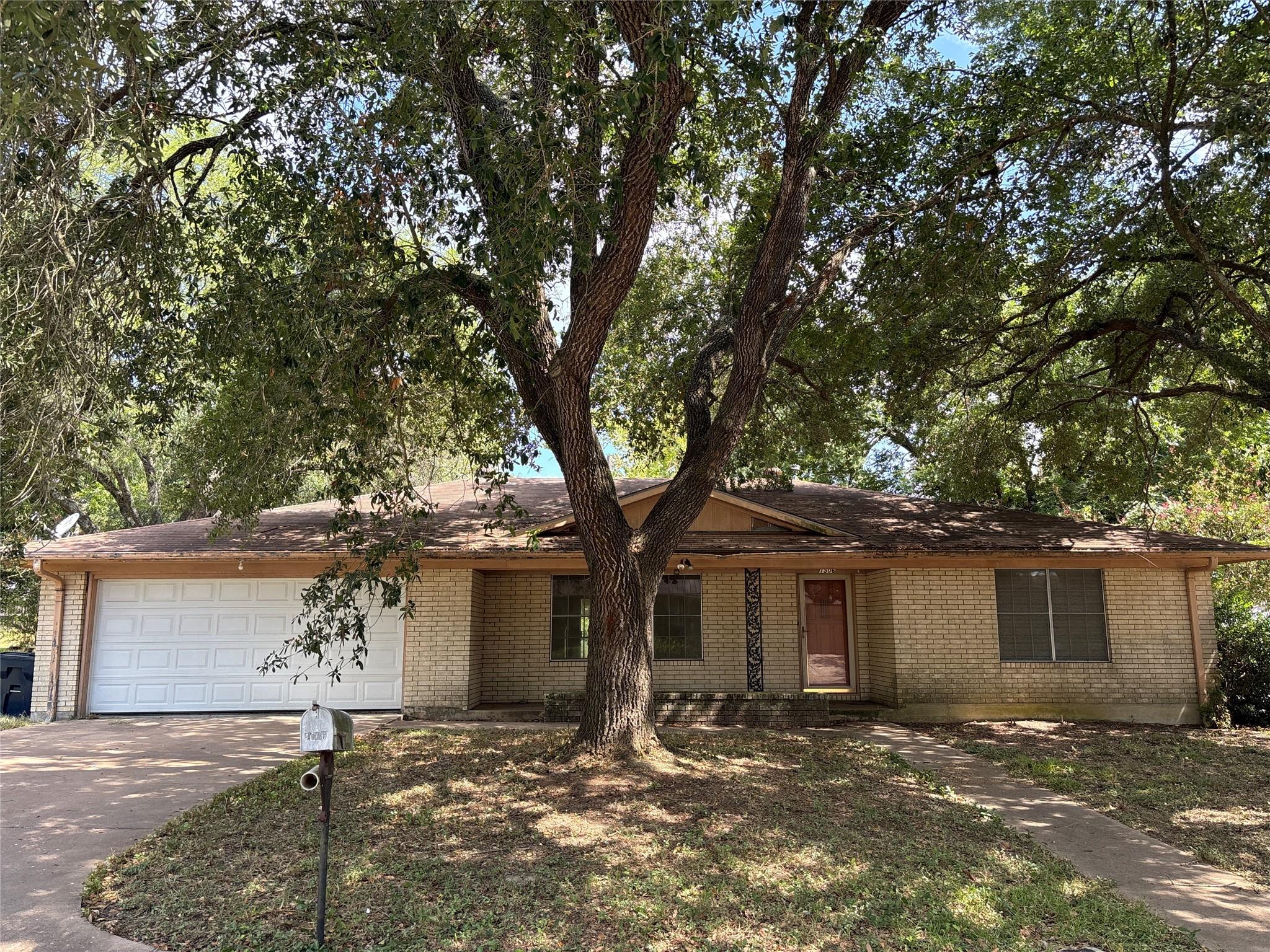 1506 Meadow Lane — photo