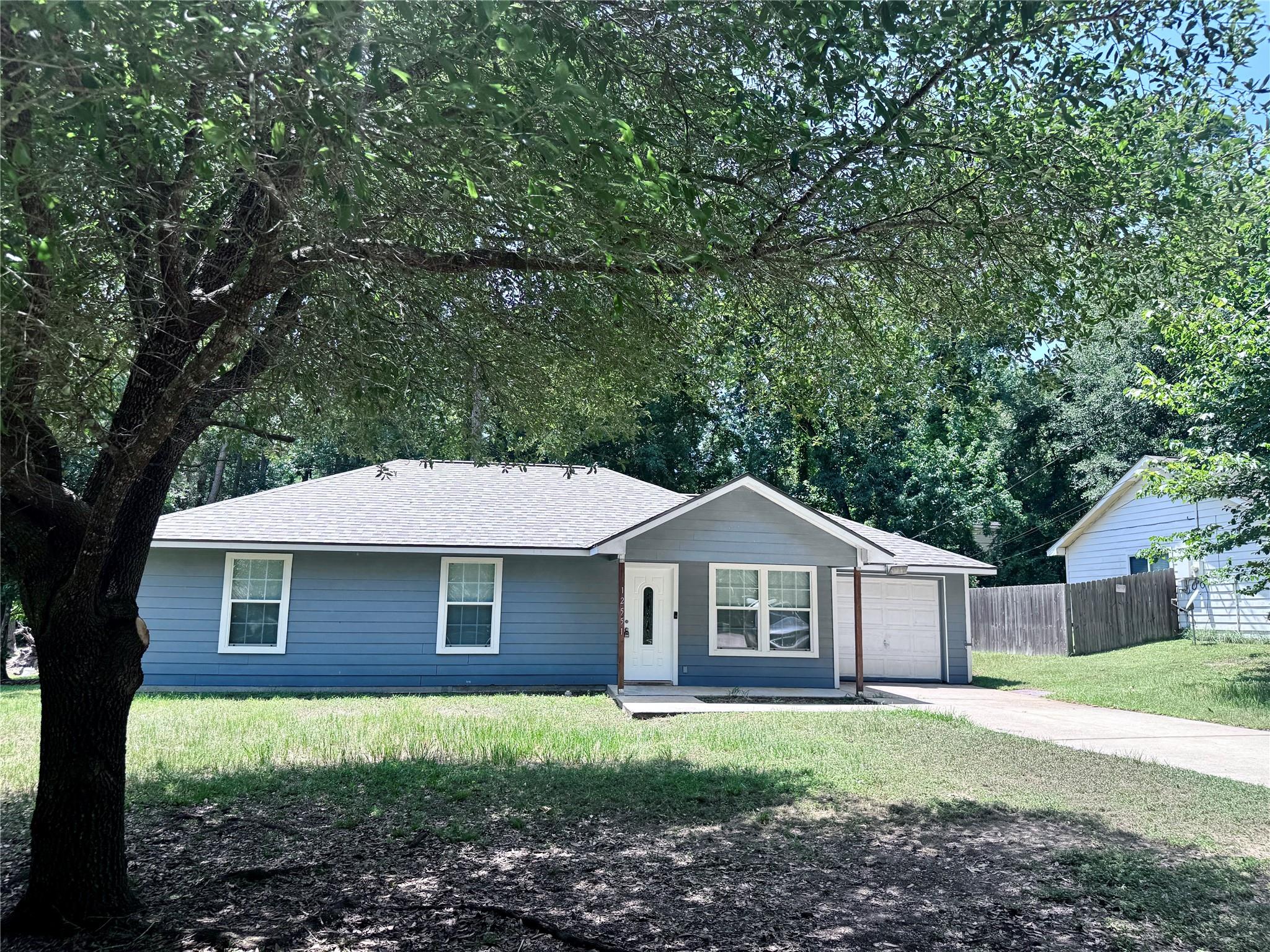 12551 Royal Lake Drive — photo
