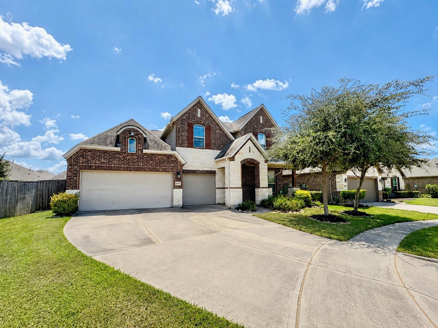 6210 Crested Wood Court — photo