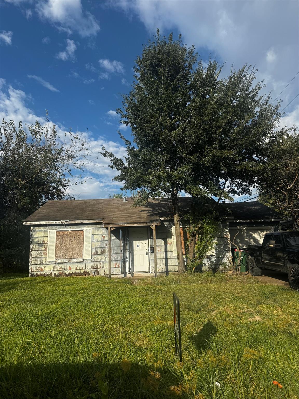 1502 Pleasantville Drive — photo