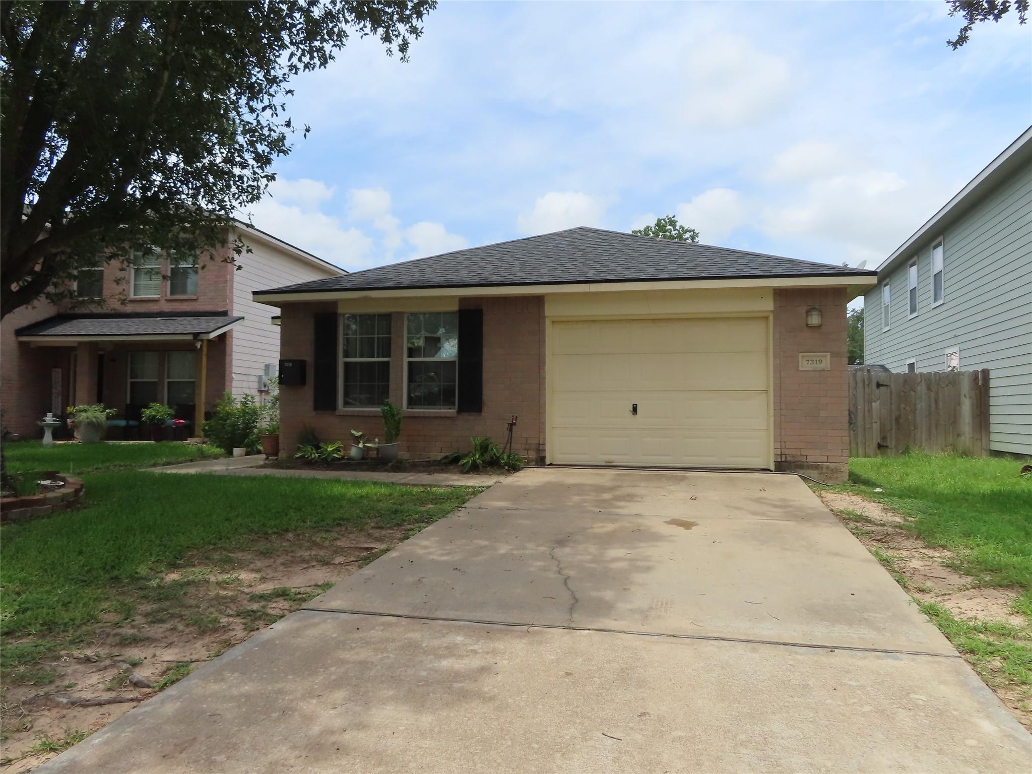 7319 Rising Brook Drive — photo