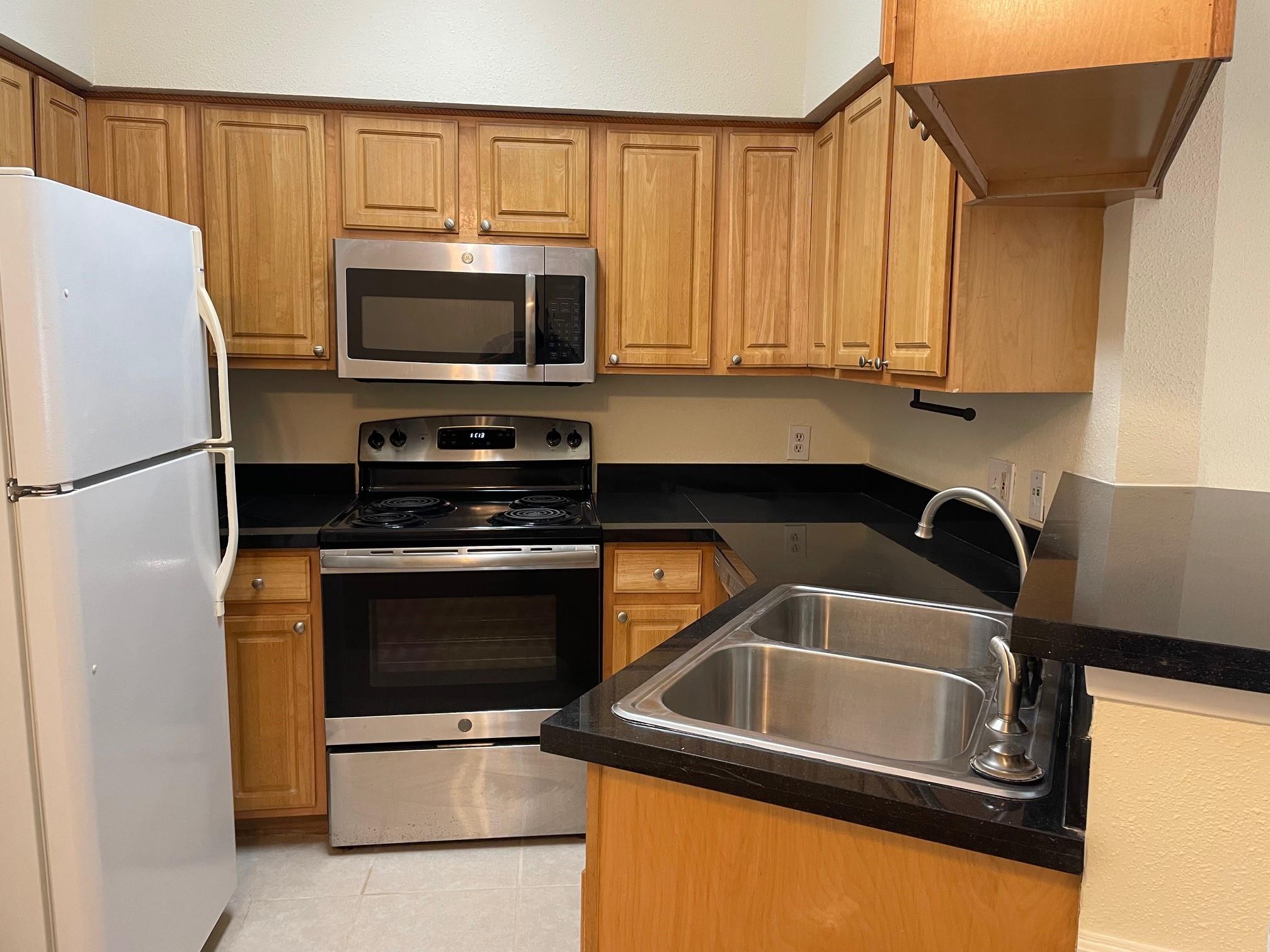 2626 Holly Hall Street #409 — photo