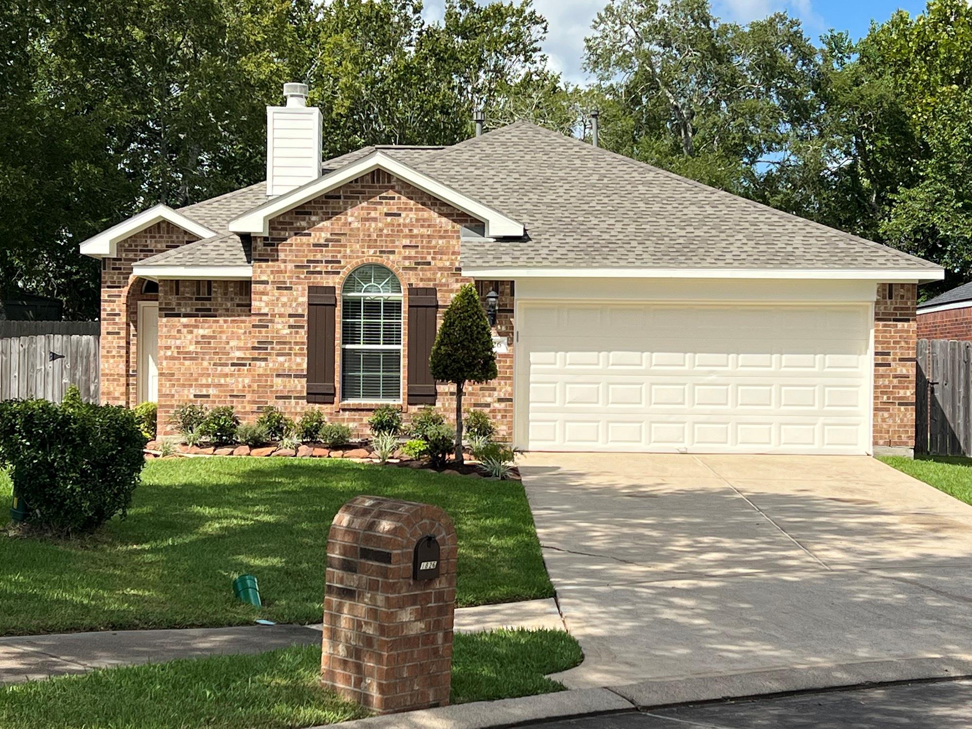 1826 Sherwood Forest Circle — photo