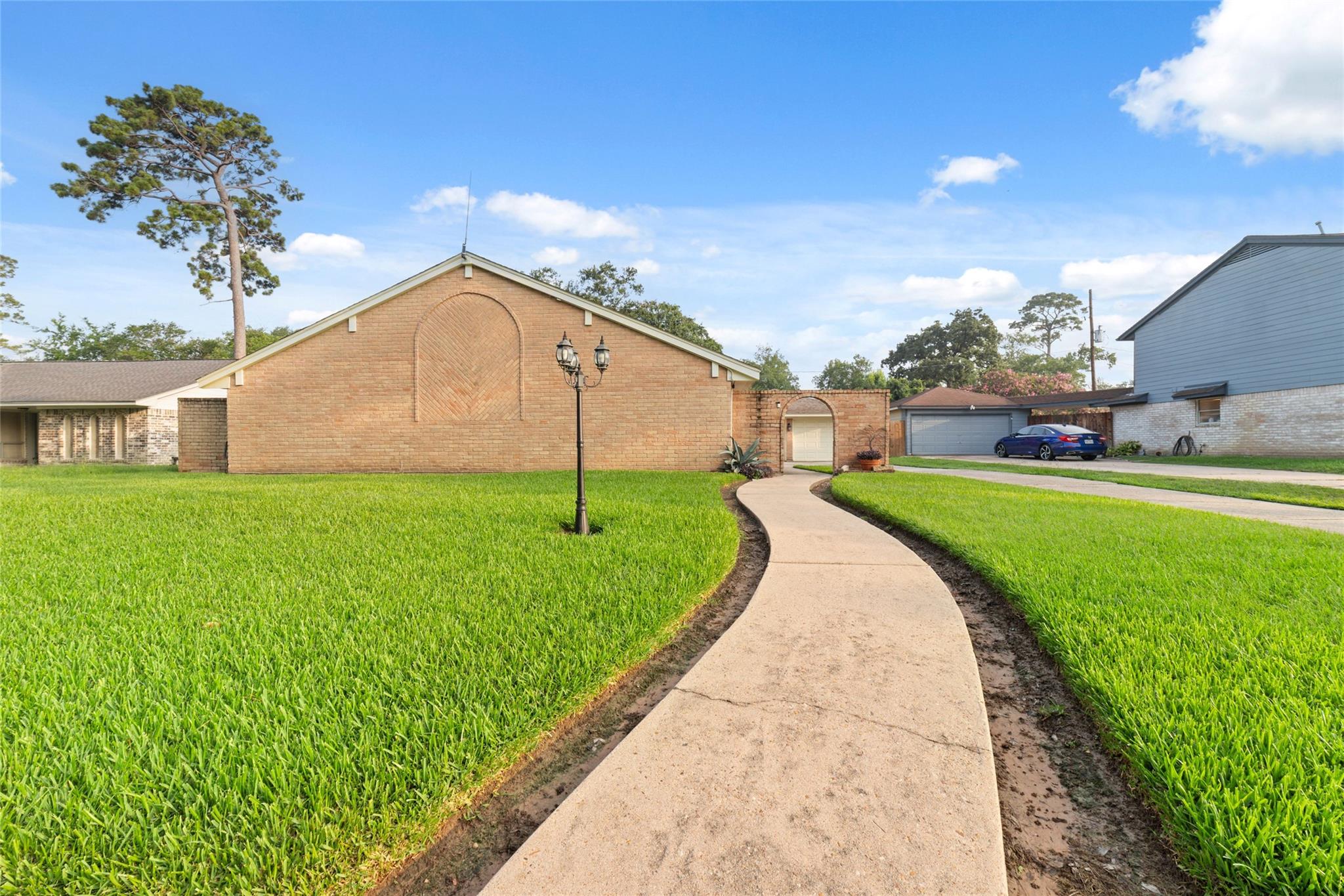 218 Black Forest Drive — photo