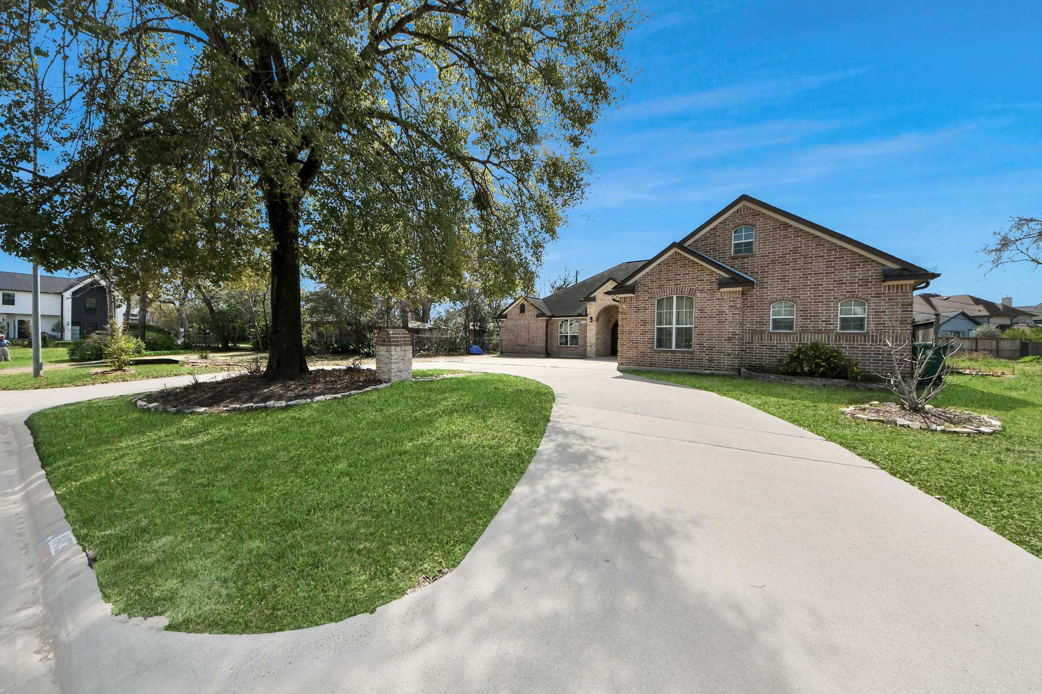 1103 Wakefield Drive — photo