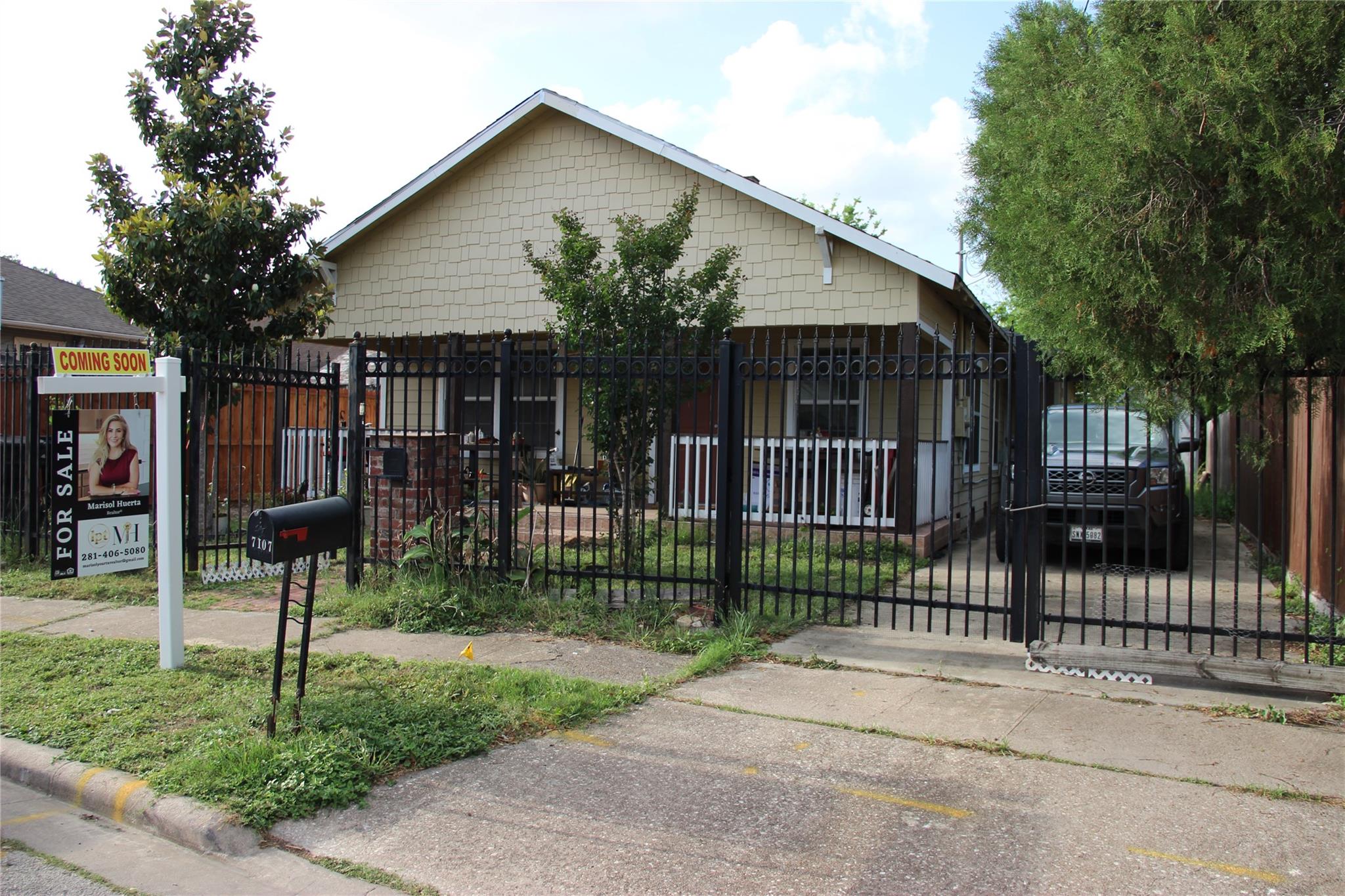 7107 Avenue I — photo