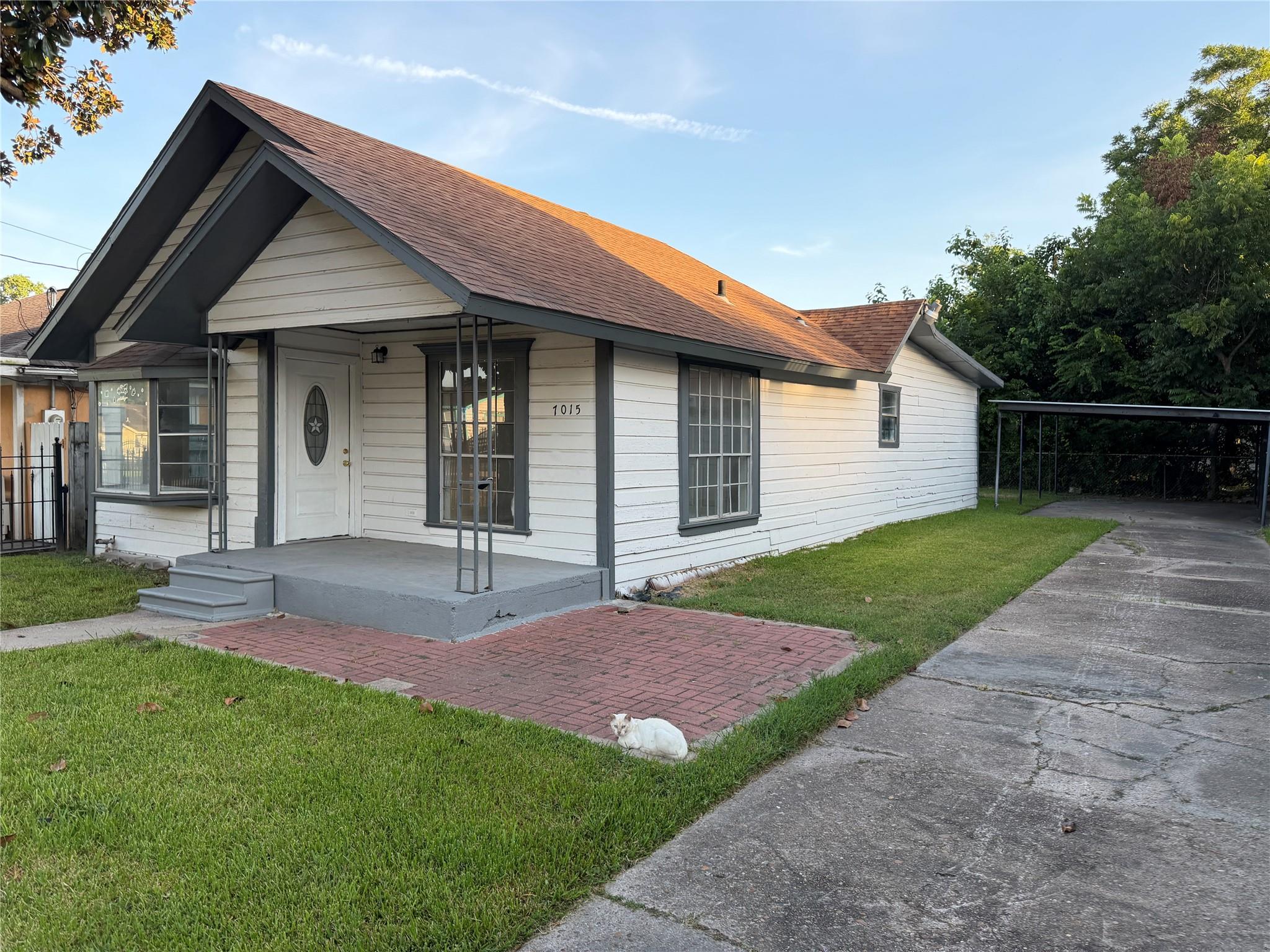 7015 Boyce Street — photo