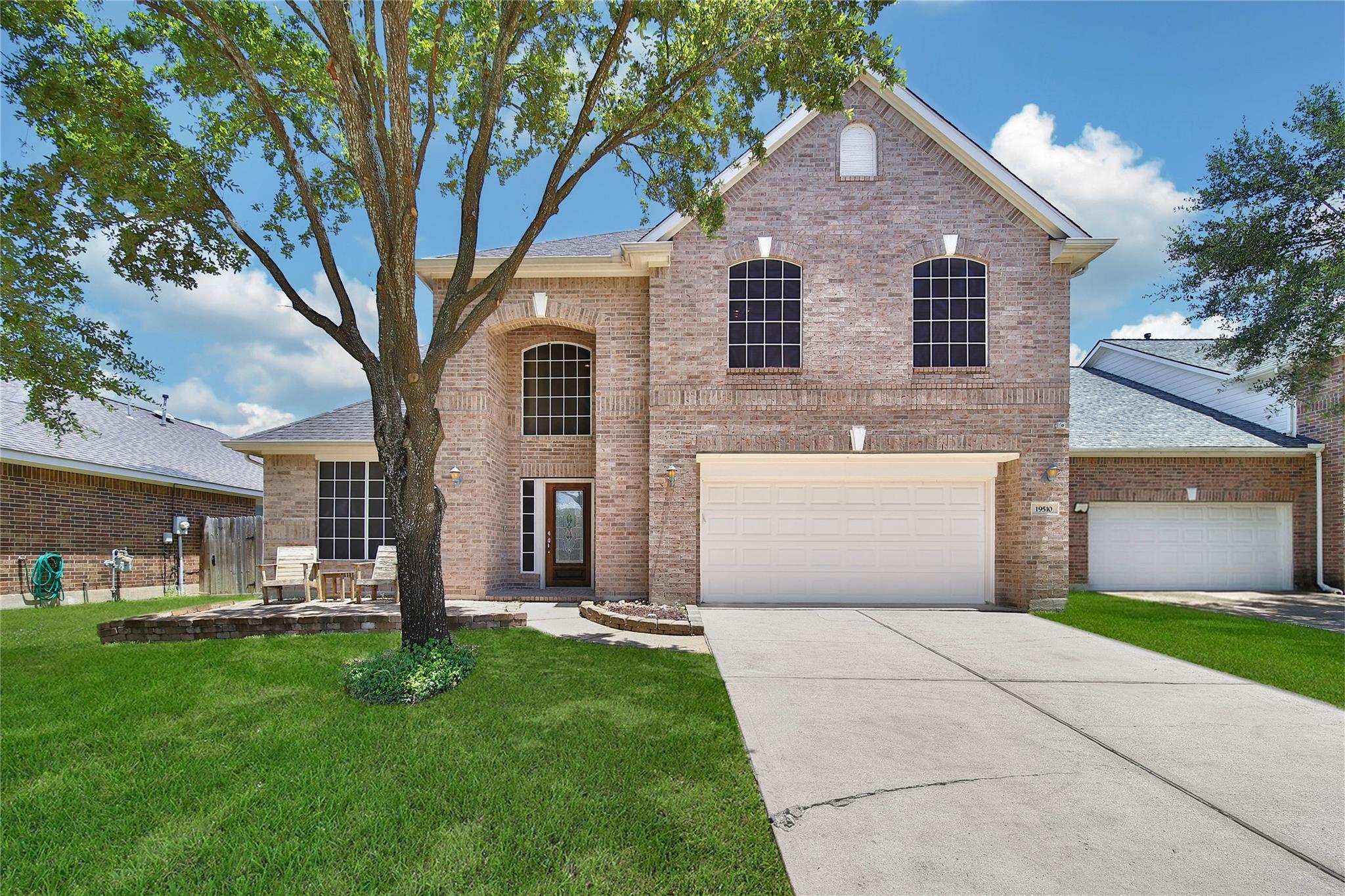 19510 Country Breeze Court — photo