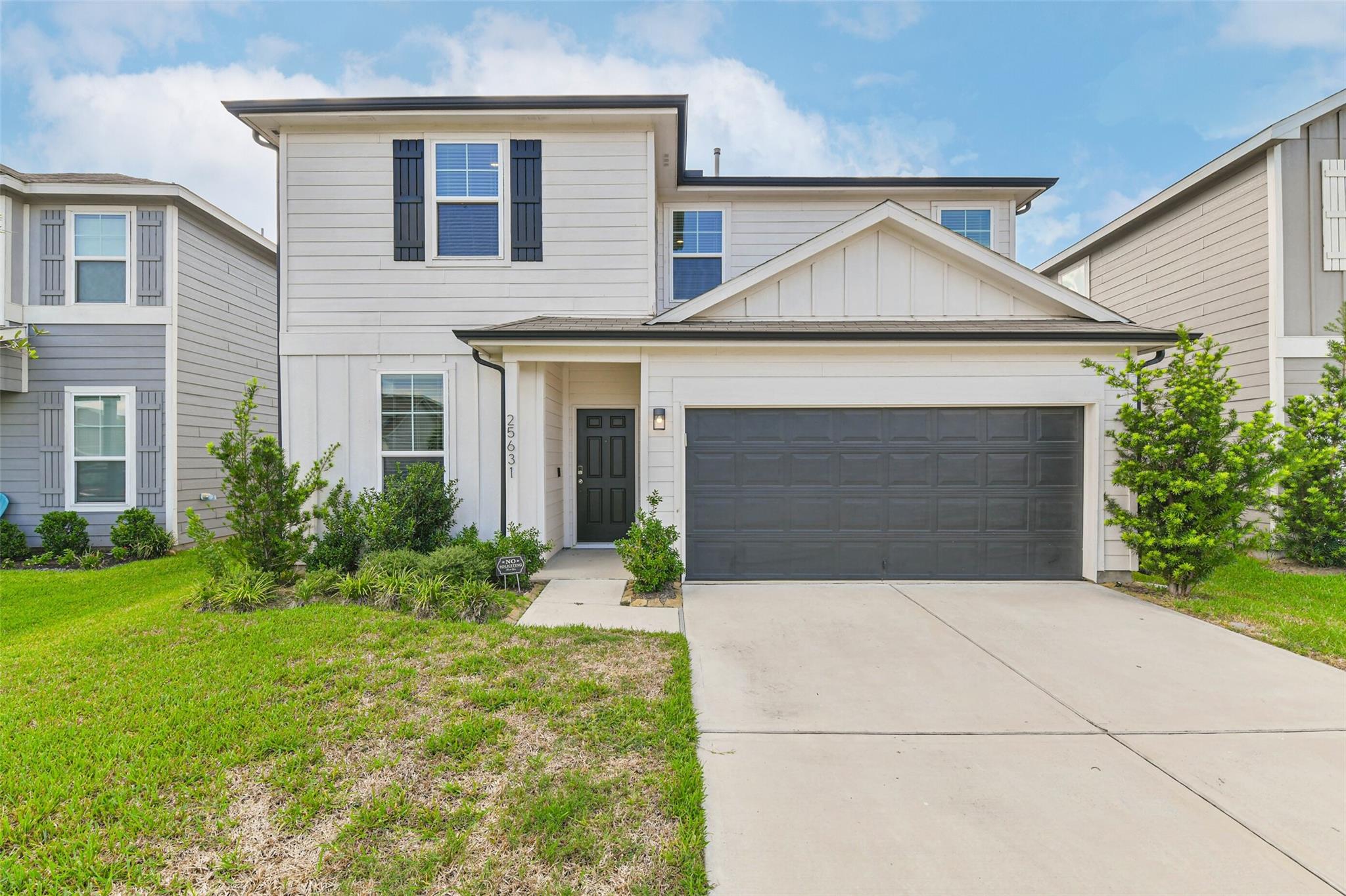 25631 Balsamroot Drive — photo