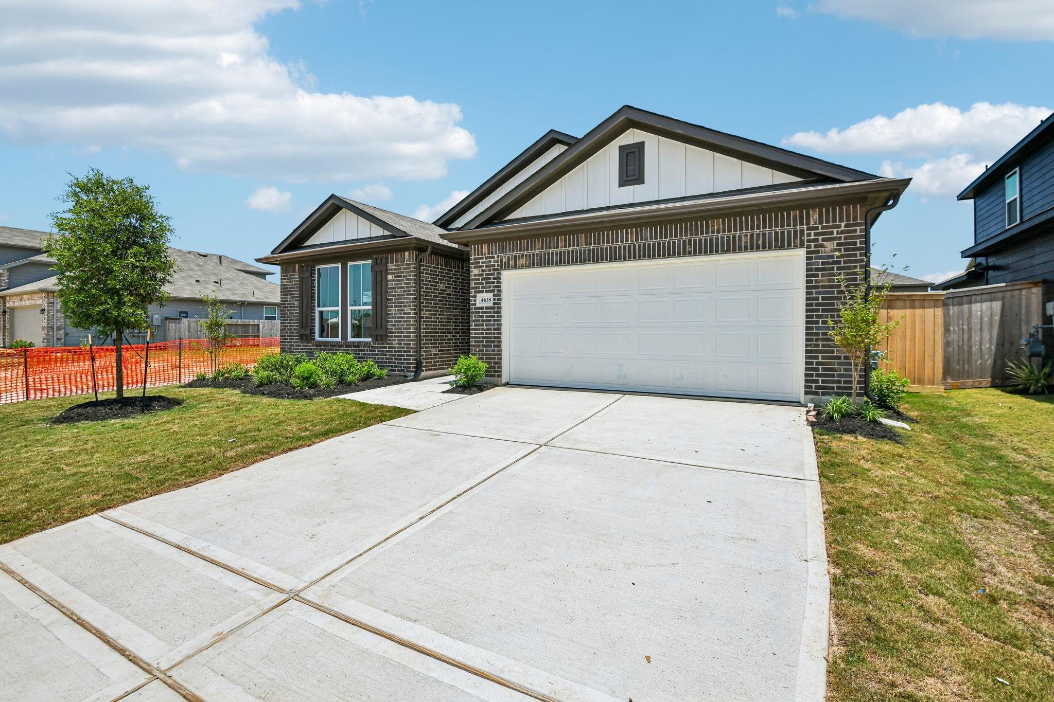 4635 Coral Bean Street — photo
