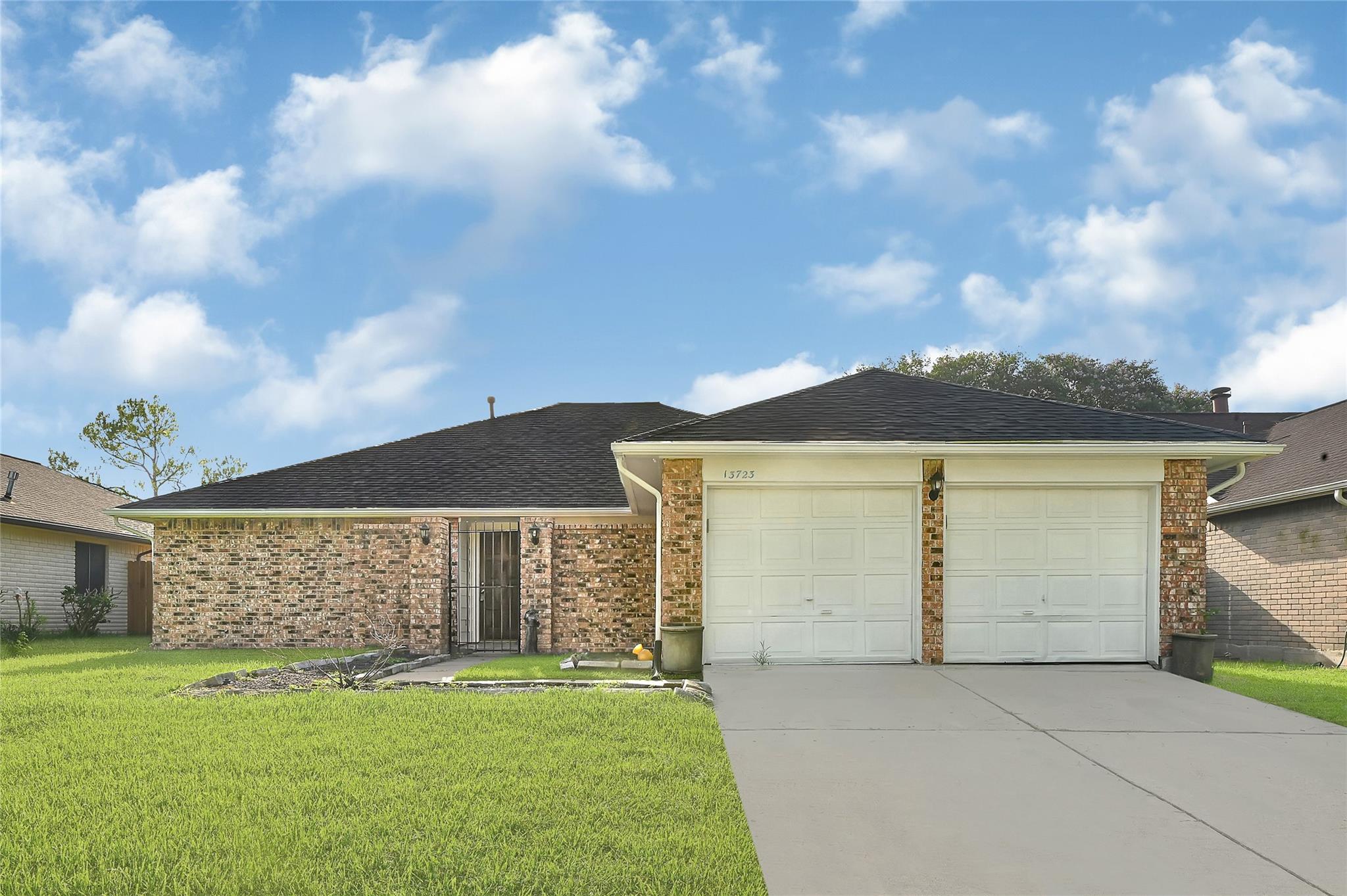13723 Rocky Bluff Drive — photo