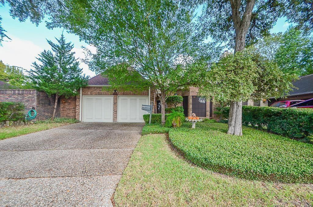 1919 Mosa Creek Court — photo