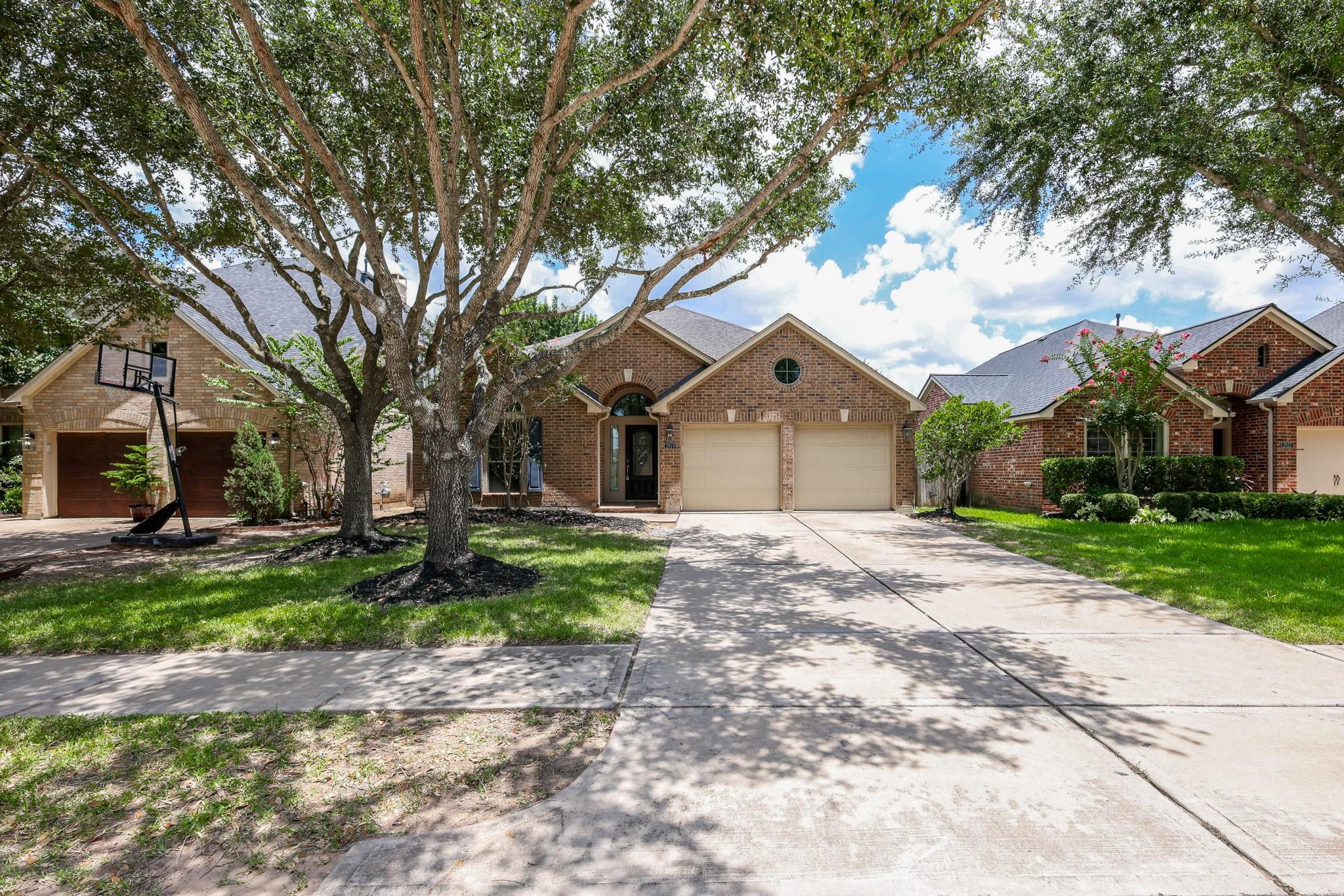 2919 Chalet Knolls Lane — photo