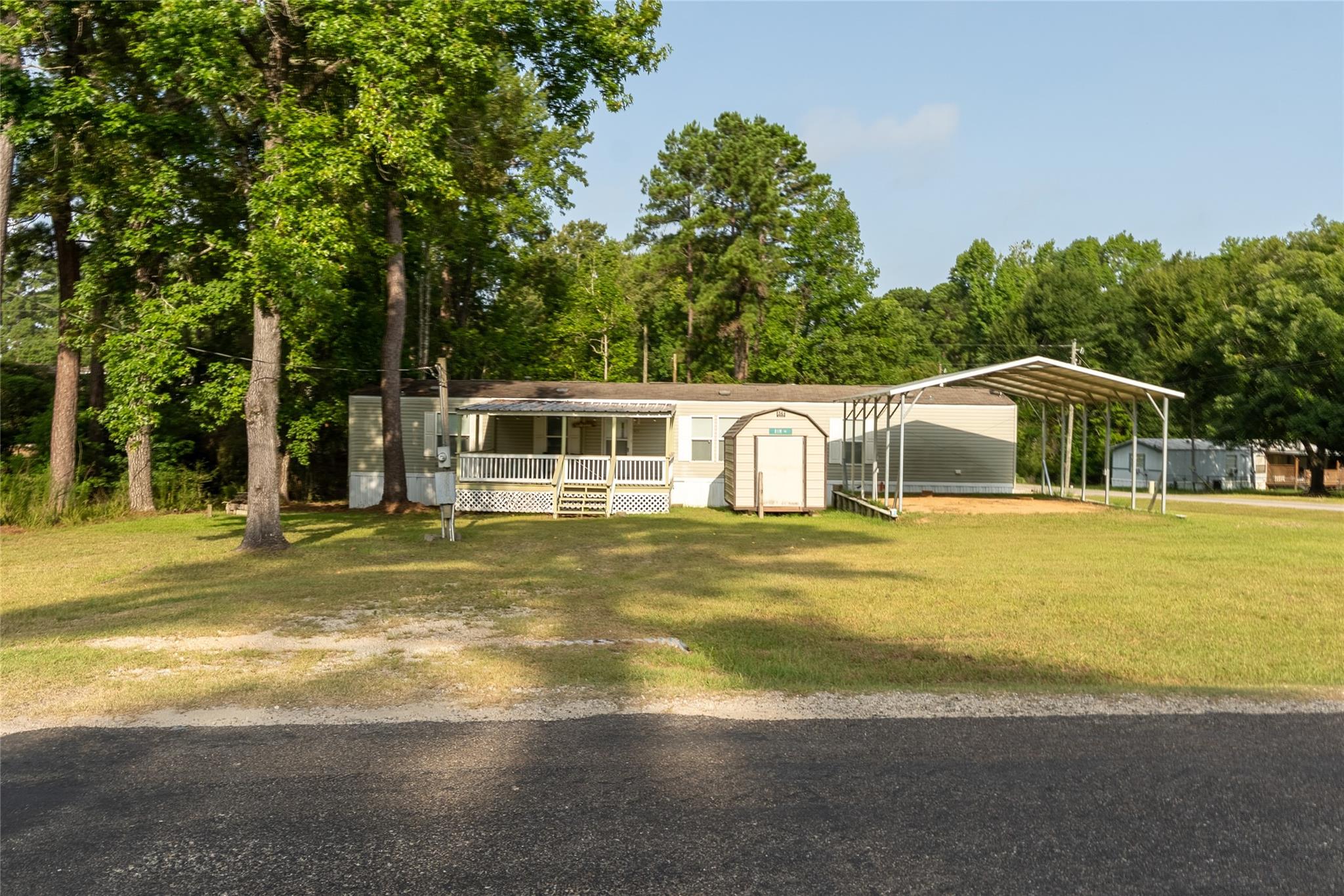 651 Harbor Point Drive — photo