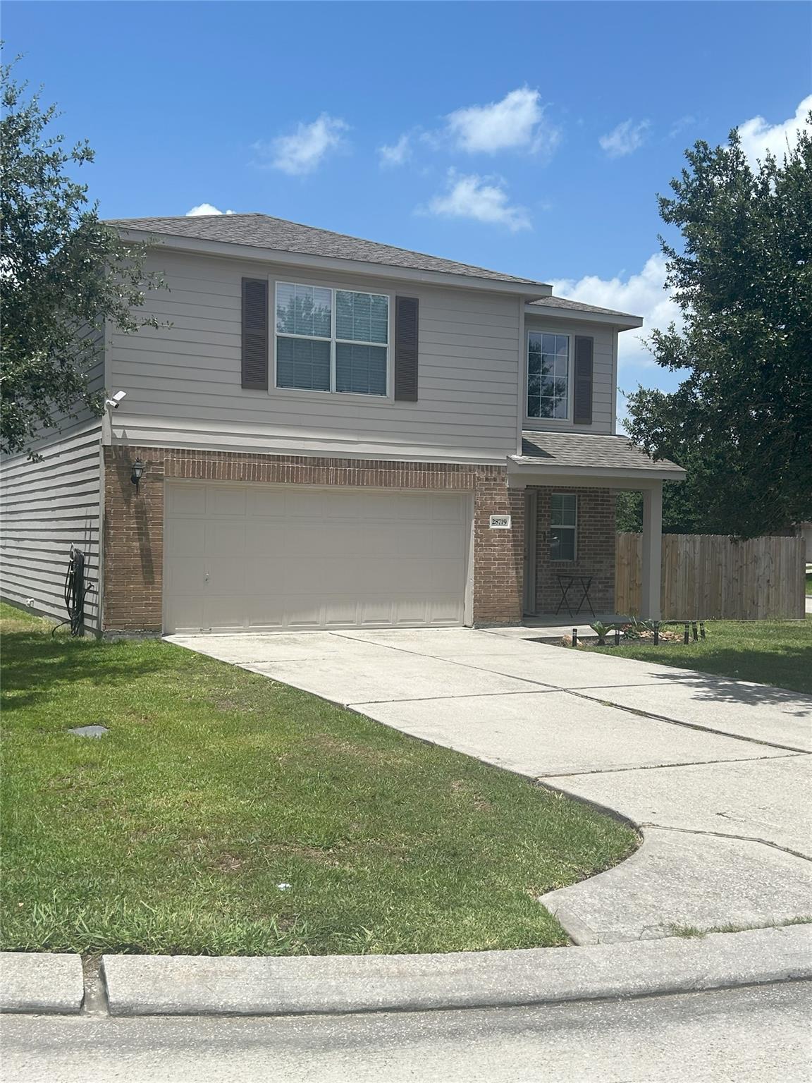 28719 Leon River Court — photo