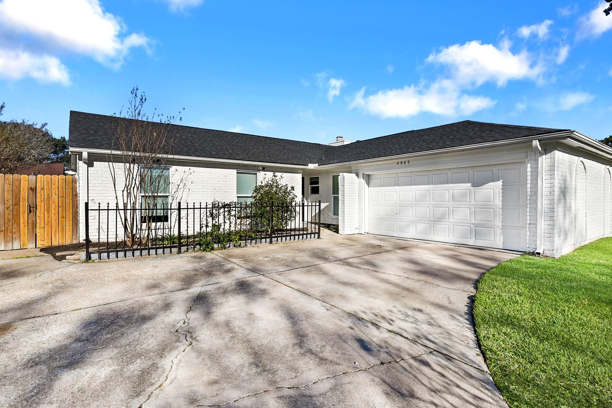4903 Cairnleigh Drive — photo
