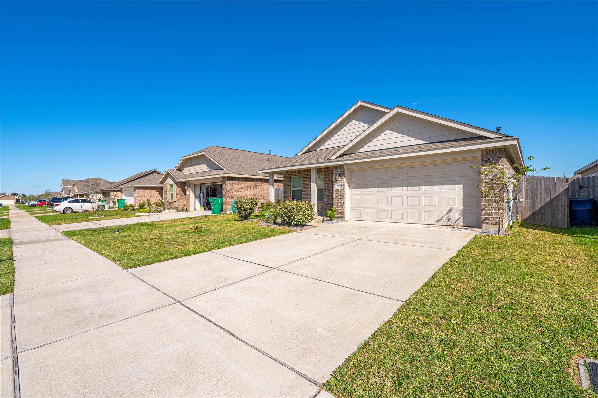 269 Bennett Loop, Angleton, TX 77515 — photo 2