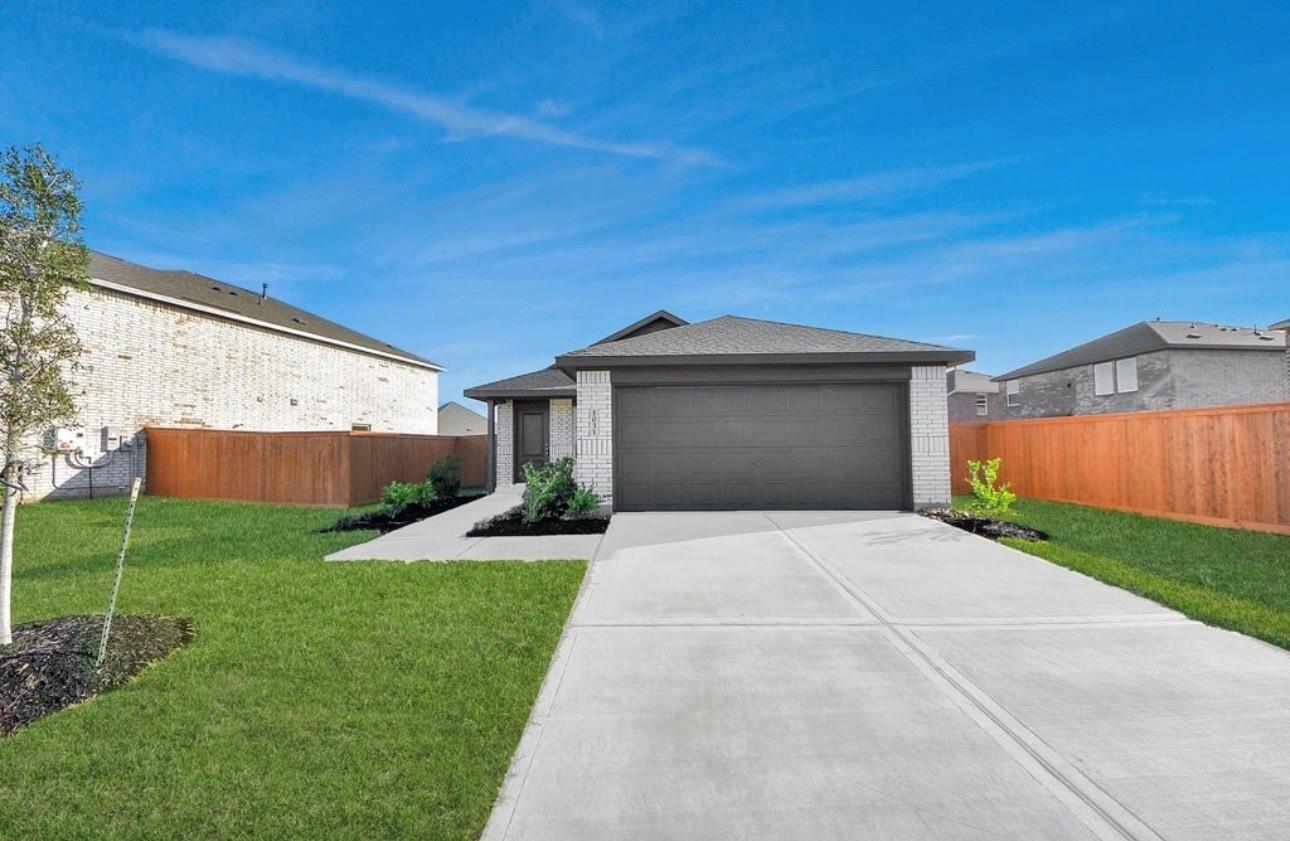 1031 Garnet Rain Circle — photo
