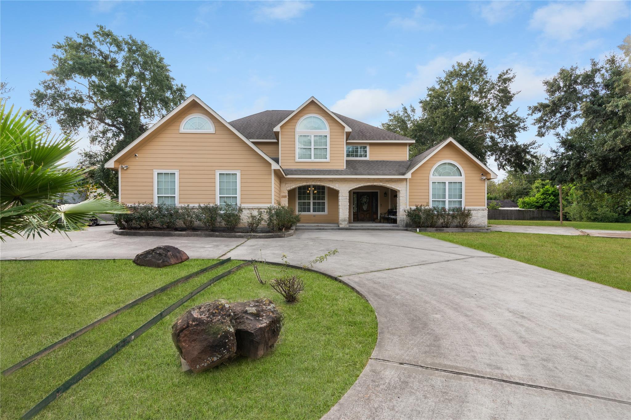 721 Oak Hill Lane — photo