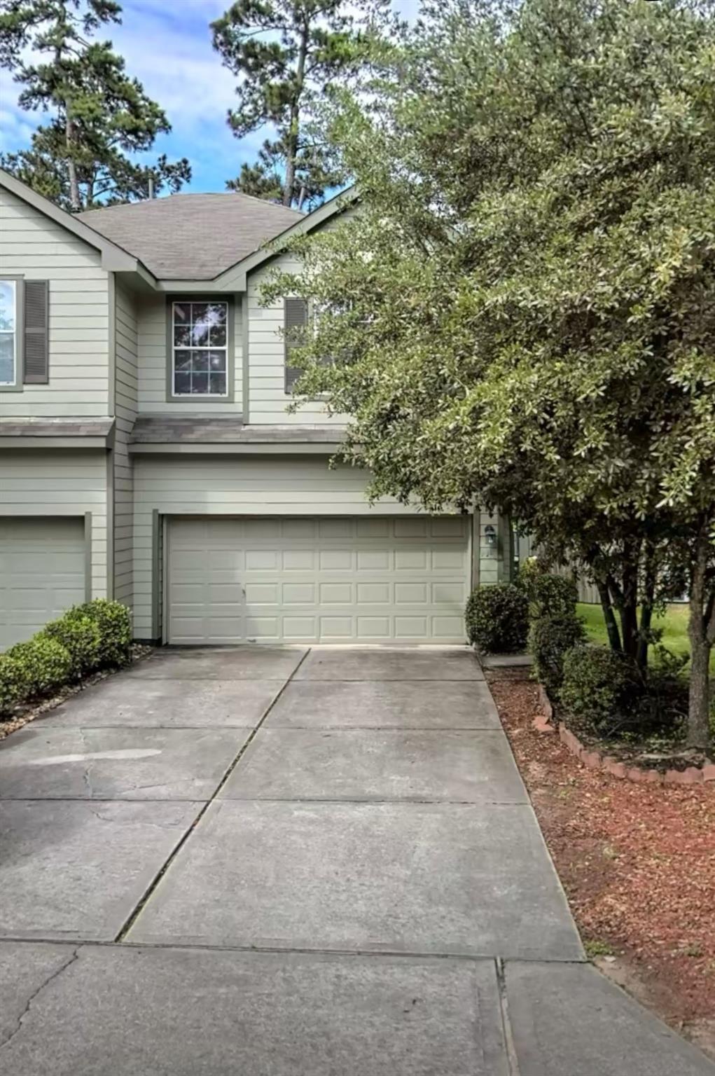 191 N Burberry Park Circle — photo