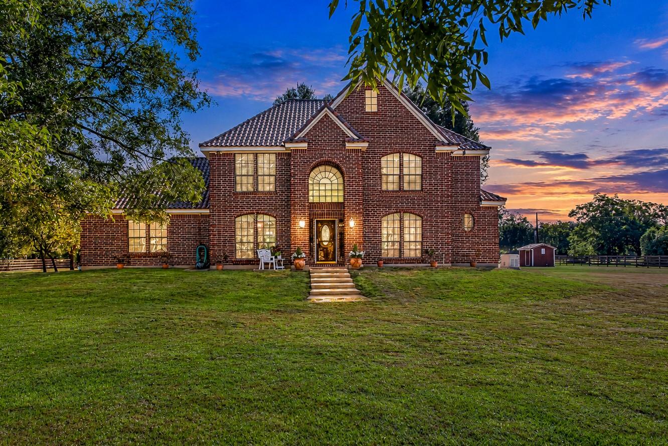 1345 Peach Ridge Road — photo