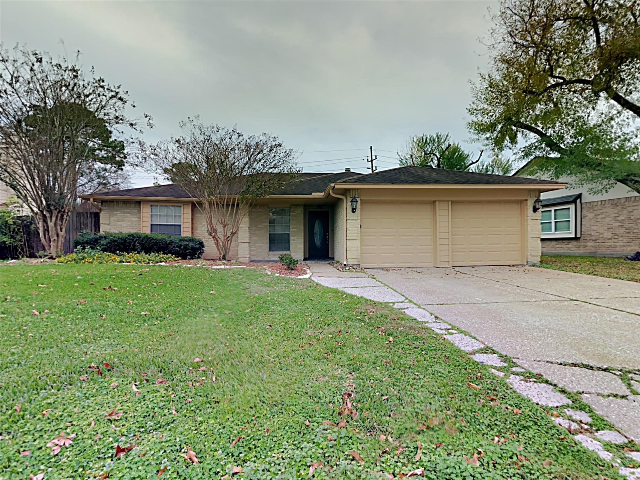 7311 El Cresta Drive — photo