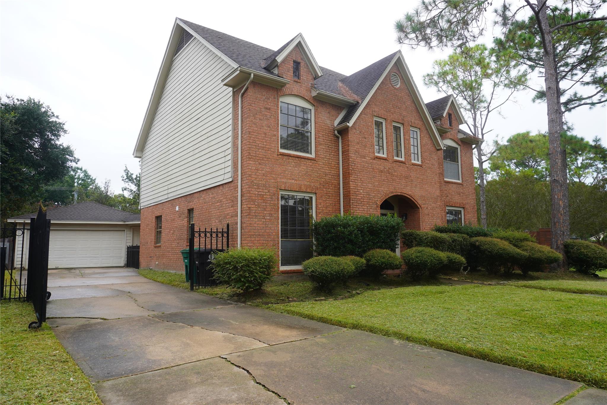 14423 Redbud Valley Trail — photo