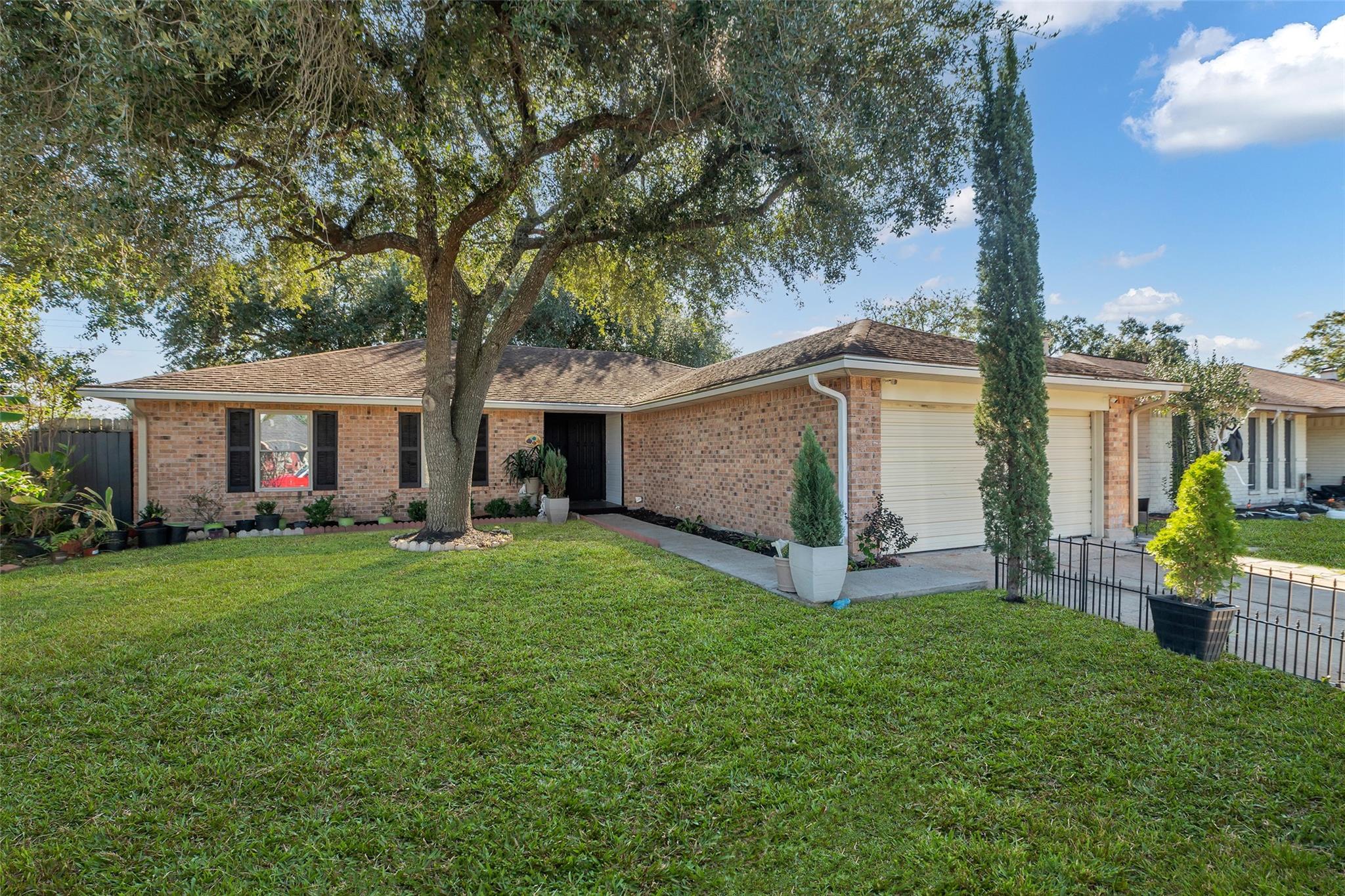 3435 Acorn Springs Lane — photo