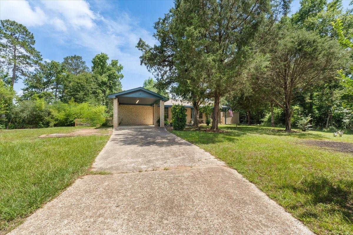 10530 Royal York Drive — photo