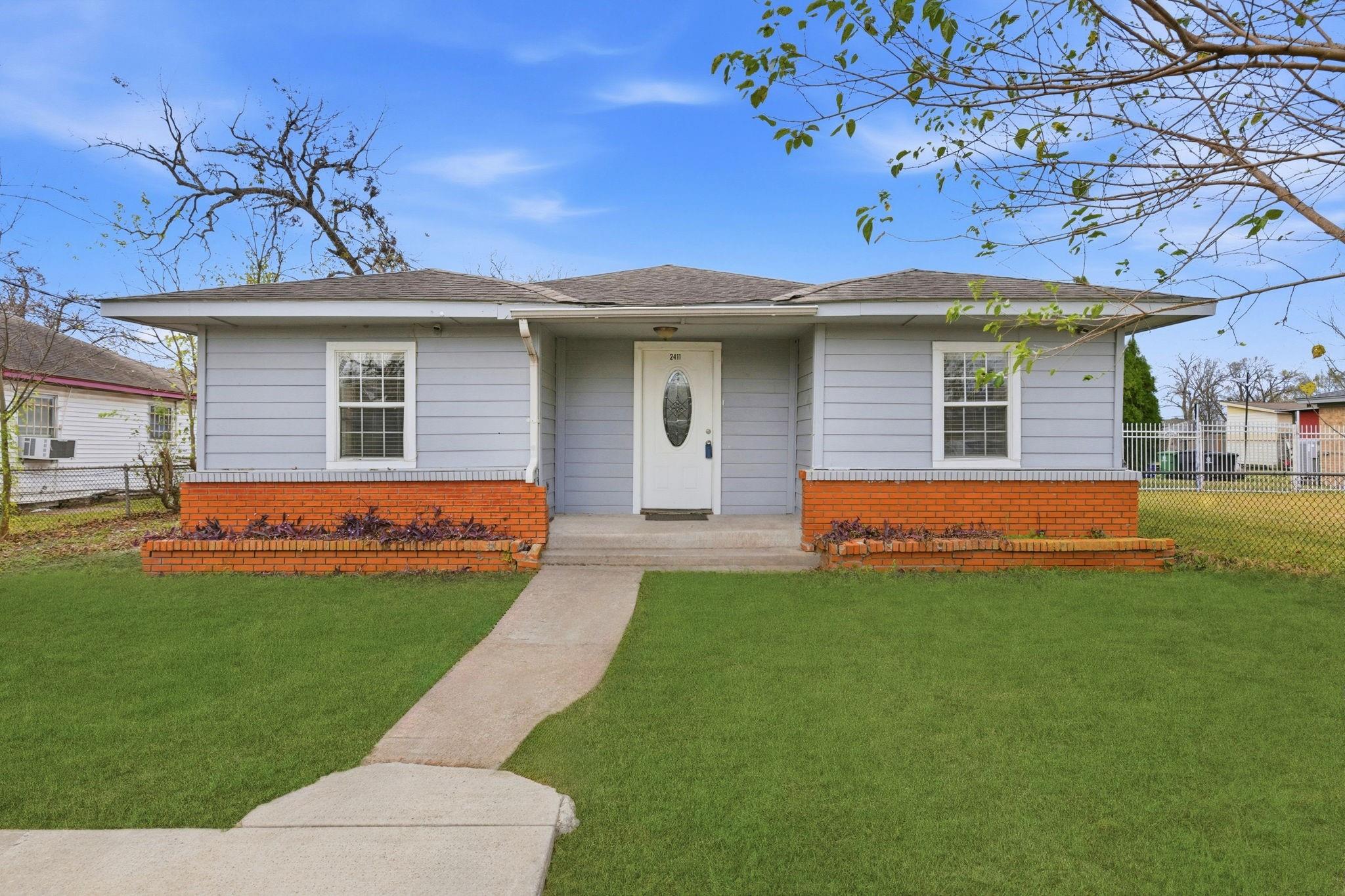 2411 Leffingwell Street — photo