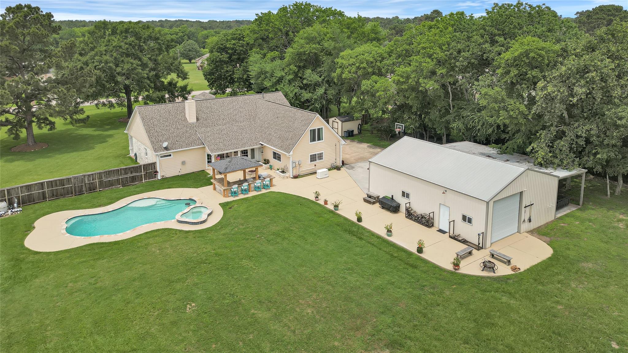 13514 Jbk Memorial Drive — photo