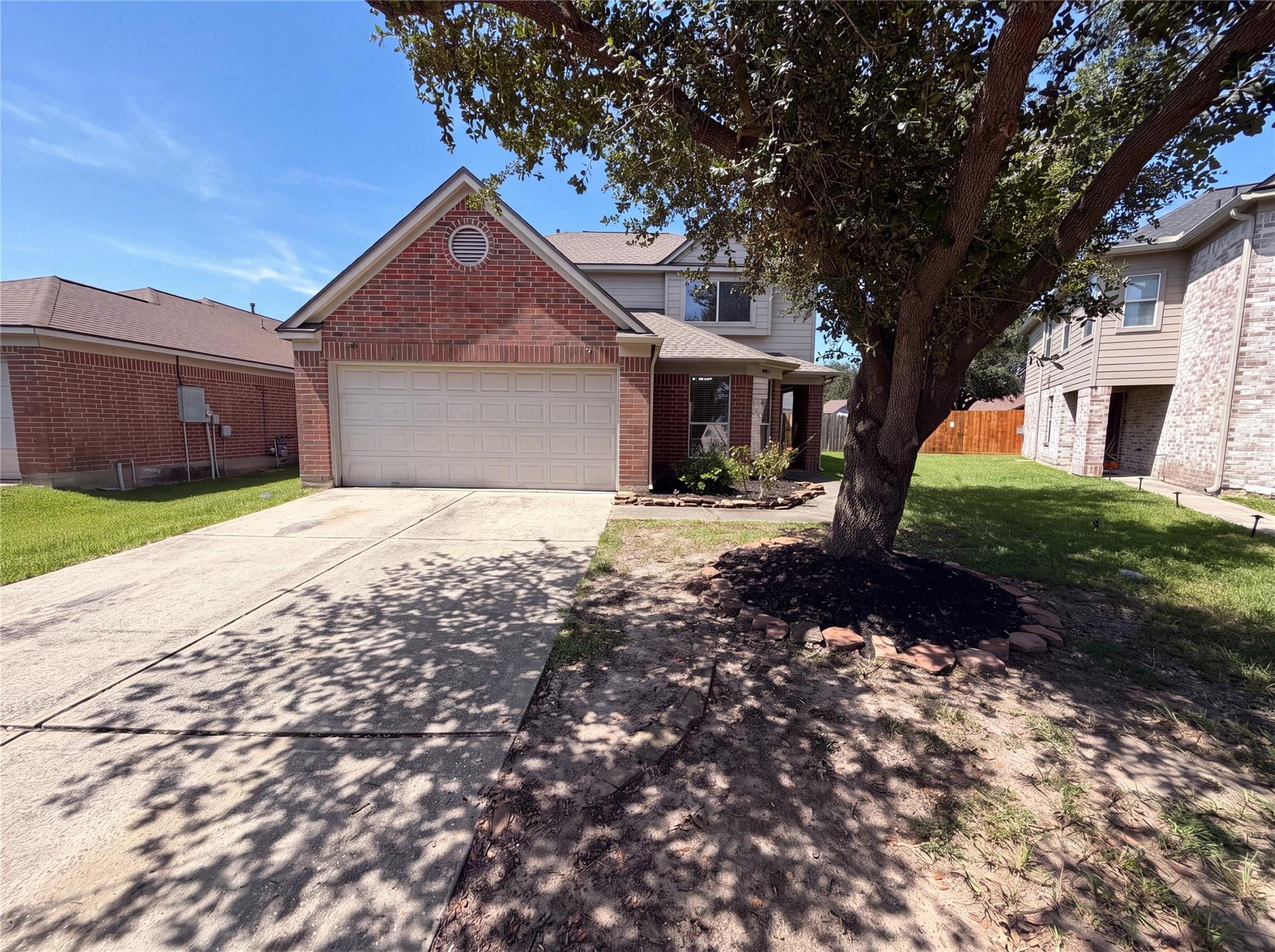 7327 Fox Hall Lane — photo